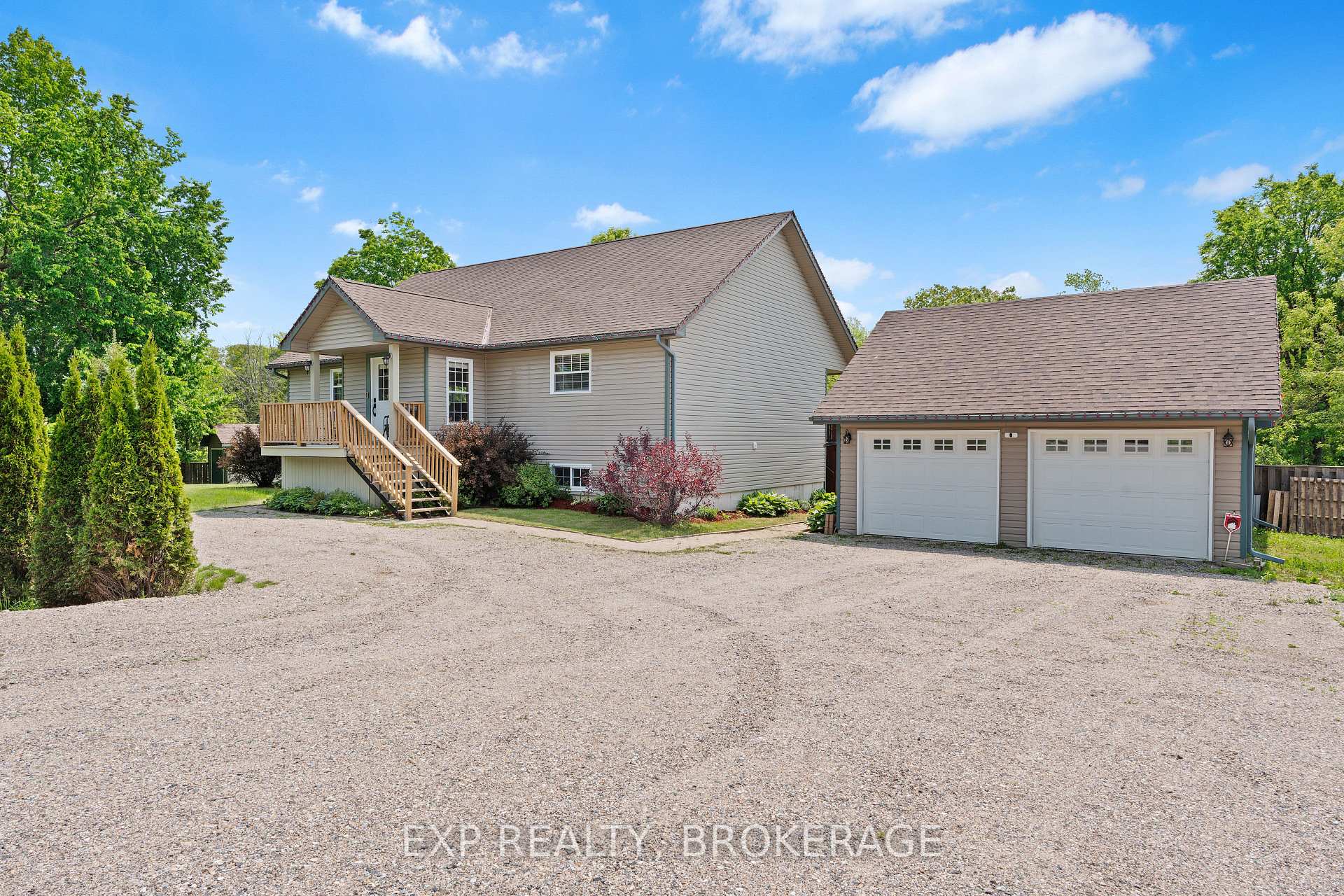 Photo 2 of 6076B Arden Road, Frontenac, Frontenac Centre — HOMEH