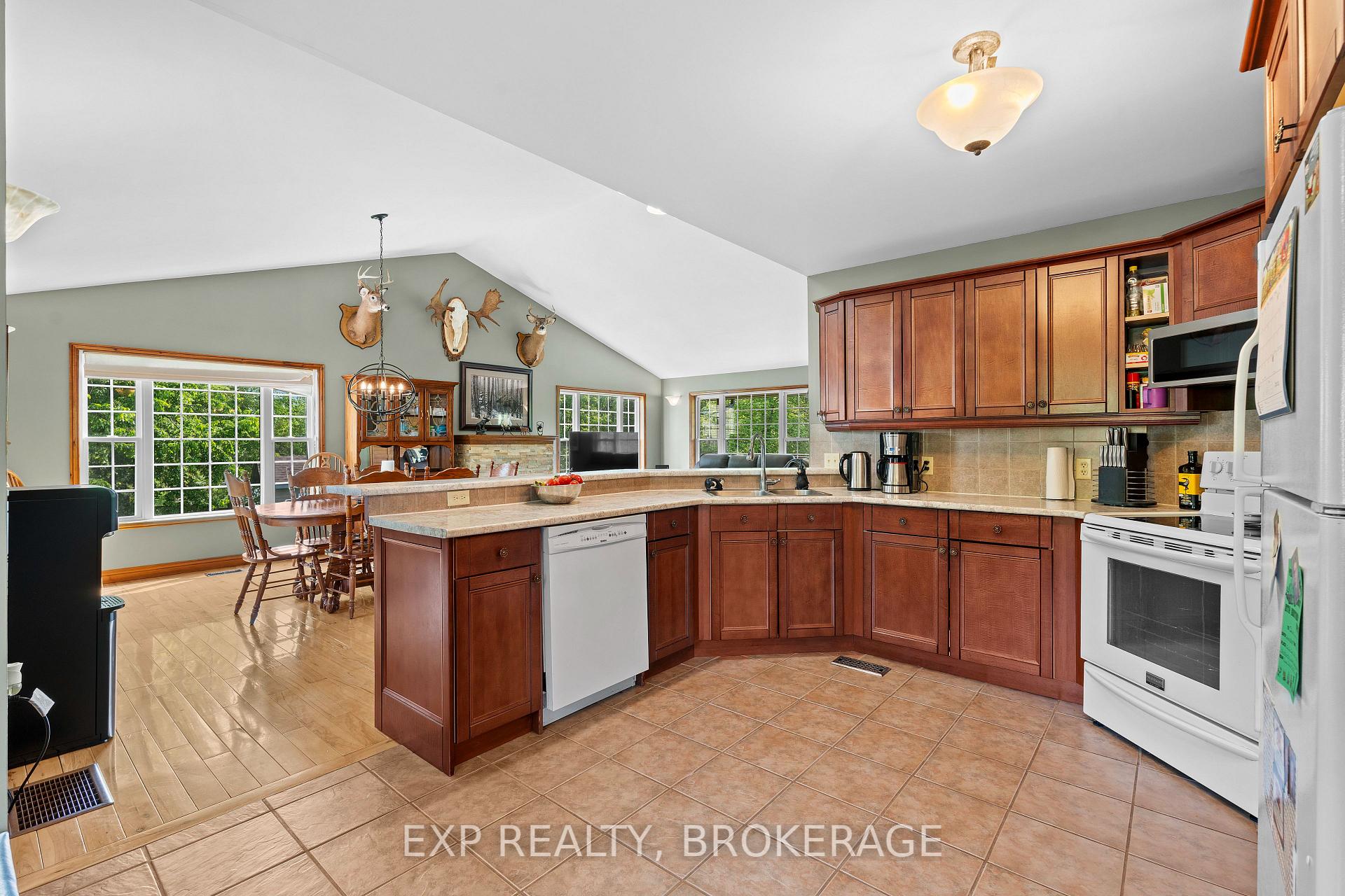 Photo 5 of 6076B Arden Road, Frontenac, Frontenac Centre — HOMEH
