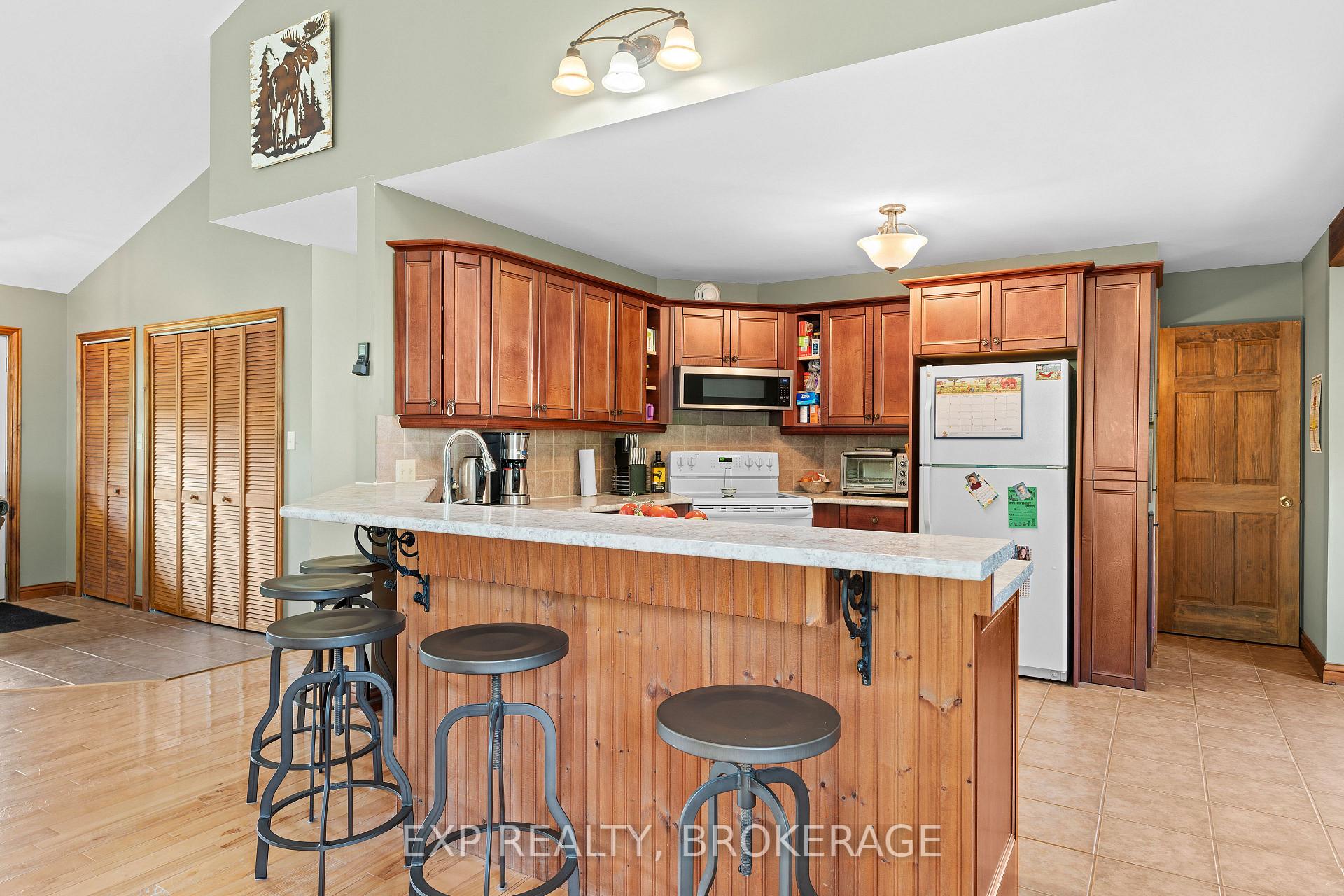 Photo 7 of 6076B Arden Road, Frontenac, Frontenac Centre — HOMEH