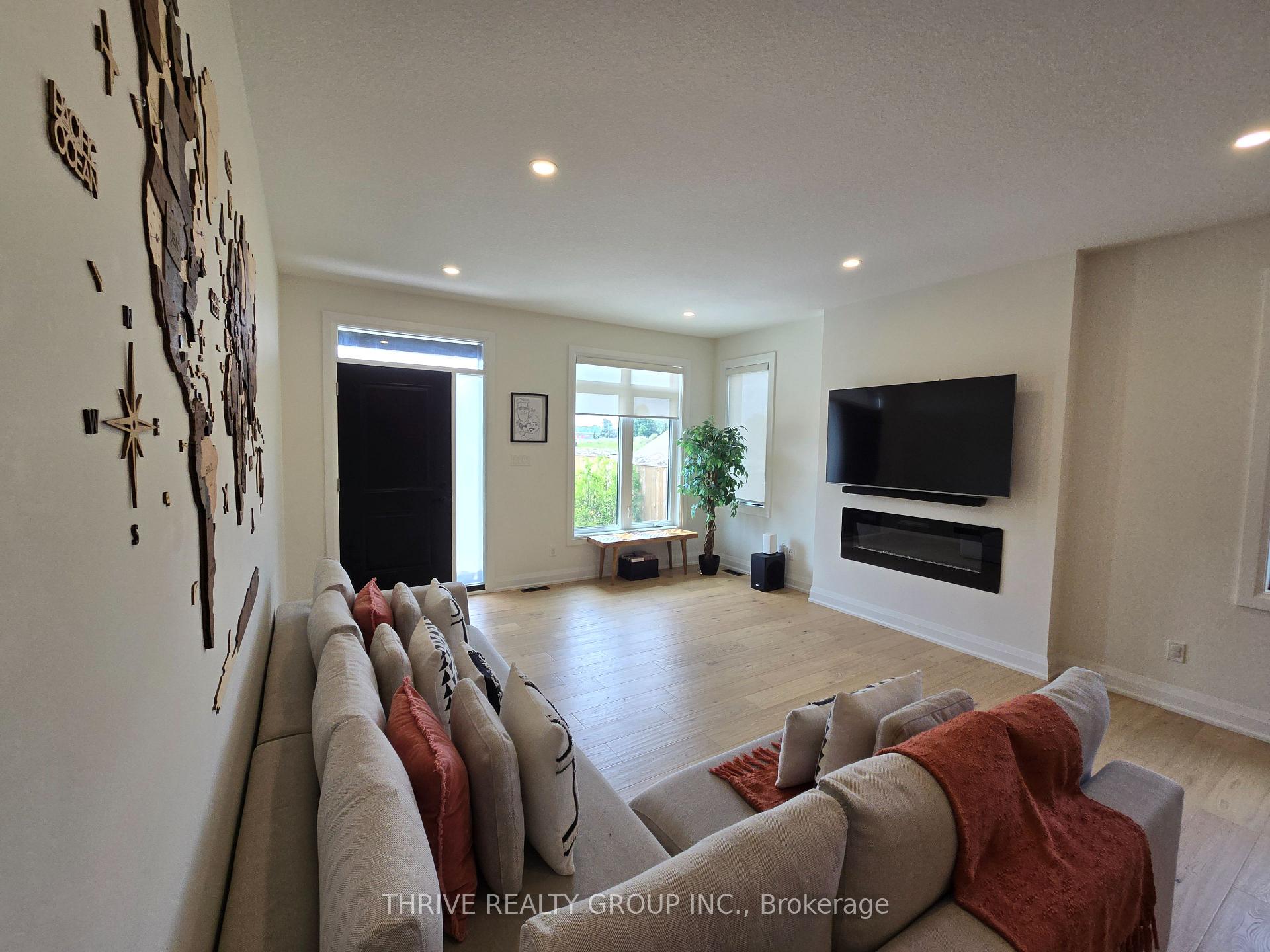 Photo 4 of Unit 31, 383 Daventry, Middlesex Centre, Kilworth — HOMEH