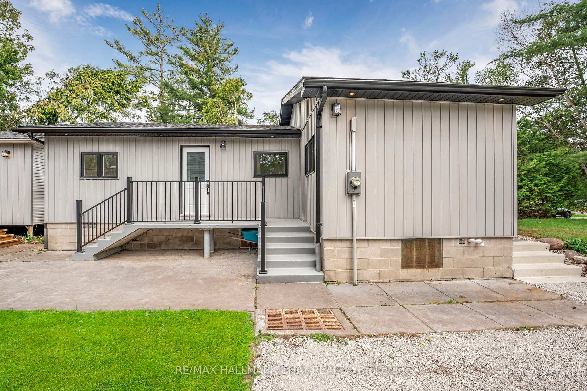 Photo 38 of 3246 Beach Avenue, Innisfil, Rural Innisfil — HOMEH