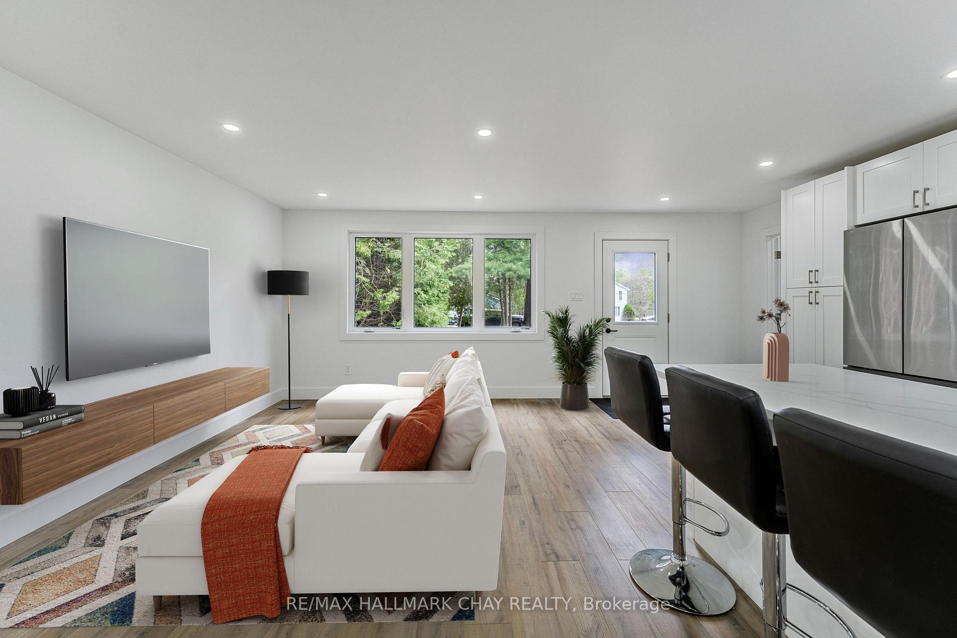 Photo 11 of 3246 Beach Avenue, Innisfil, Rural Innisfil — HOMEH