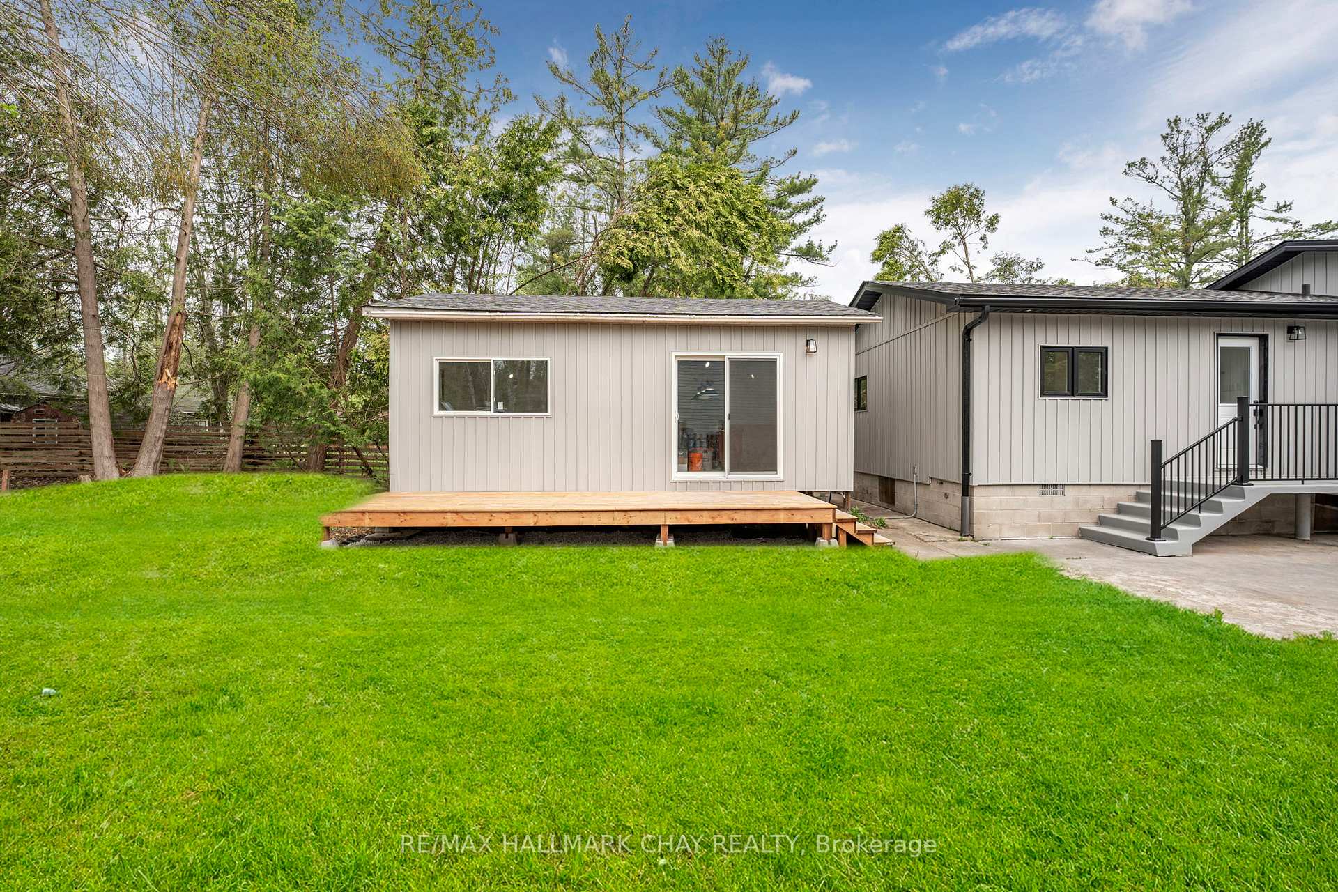 Photo 16 of 3246 Beach Avenue, Innisfil, Rural Innisfil — HOMEH