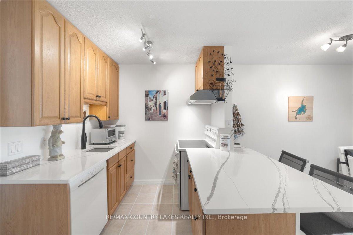 Photo 10 of Unit 9, 3 Paradise Boulevard, Ramara, Brechin — HOMEH