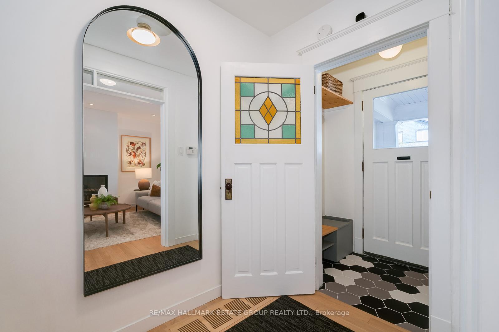 Photo 23 of 176 Golfview Avenue, Toronto, East End-Danforth — HOMEH