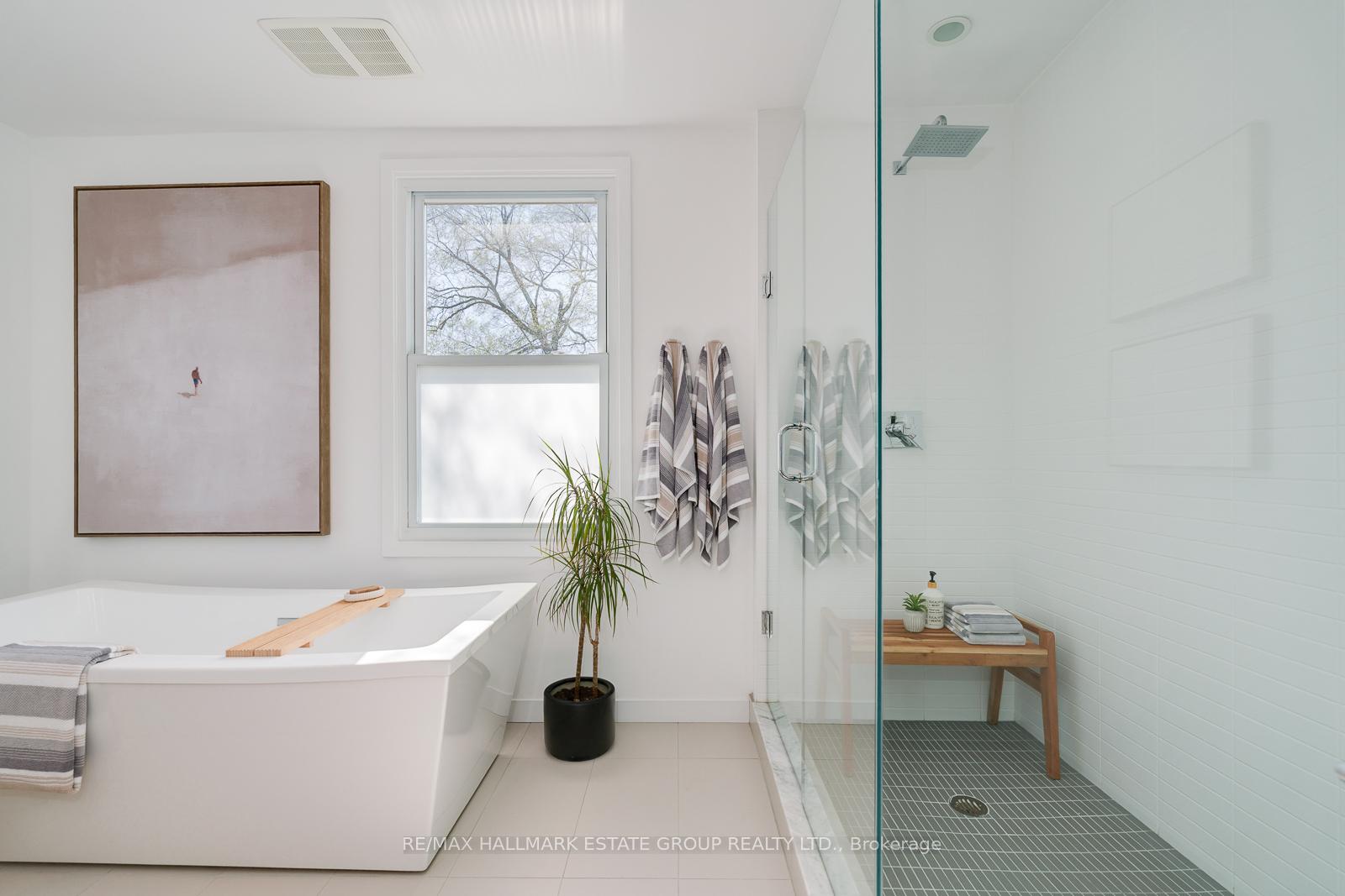 Photo 34 of 176 Golfview Avenue, Toronto, East End-Danforth — HOMEH