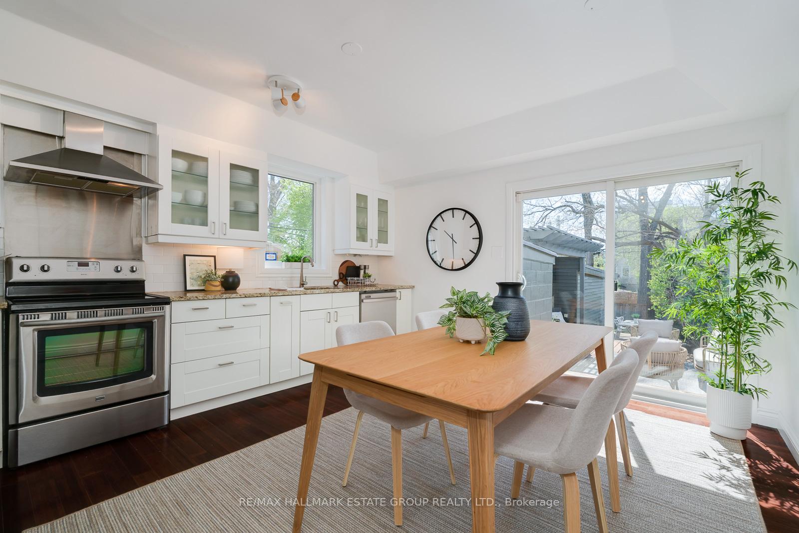 Photo 11 of 176 Golfview Avenue, Toronto, East End-Danforth — HOMEH
