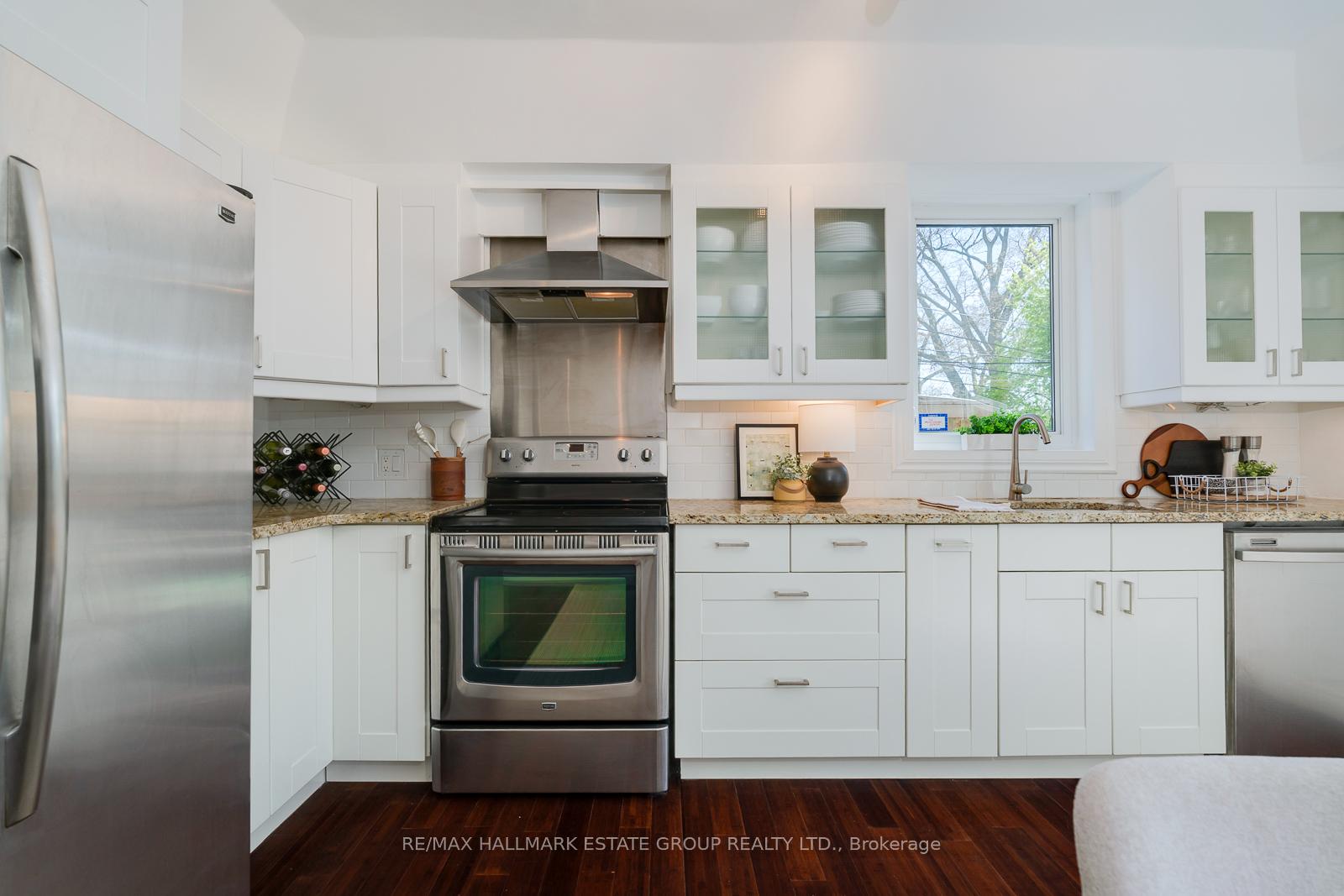 Photo 14 of 176 Golfview Avenue, Toronto, East End-Danforth — HOMEH