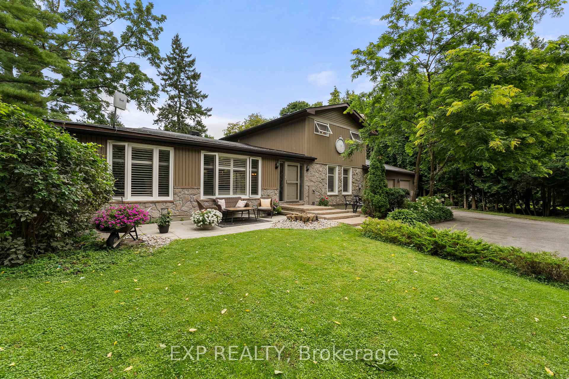 Photo 5 of 82 Ninth Street, Brock, Beaverton — HOMEH