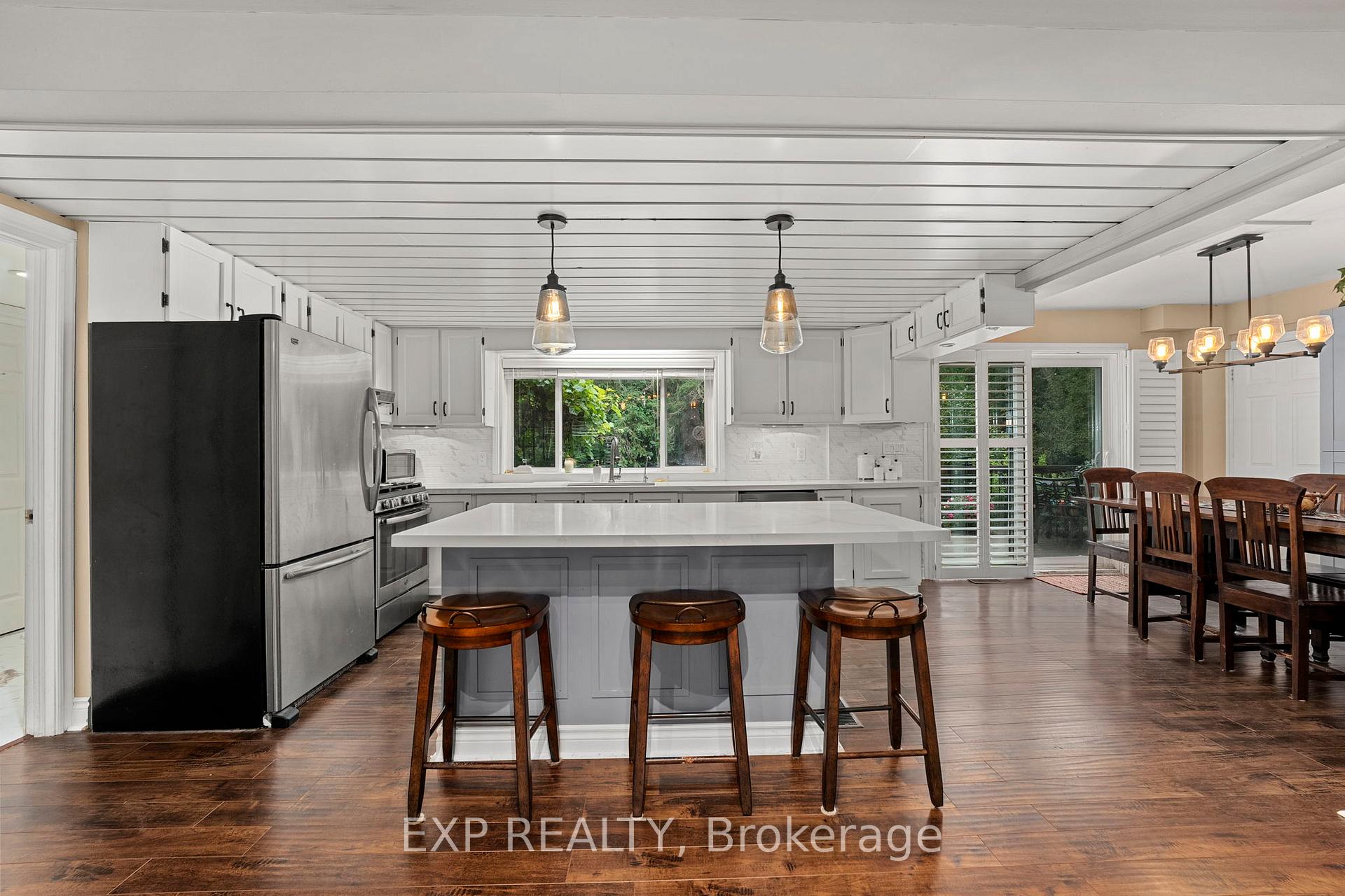 Photo 8 of 82 Ninth Street, Brock, Beaverton — HOMEH