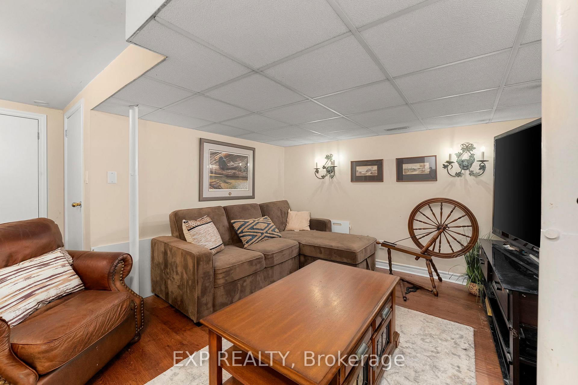Photo 25 of 82 Ninth Street, Brock, Beaverton — HOMEH