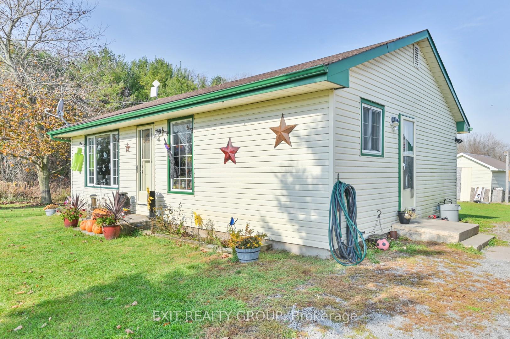 Photo 4 of 138 Boundary Road, Belleville, Thurlow Ward — HOMEH