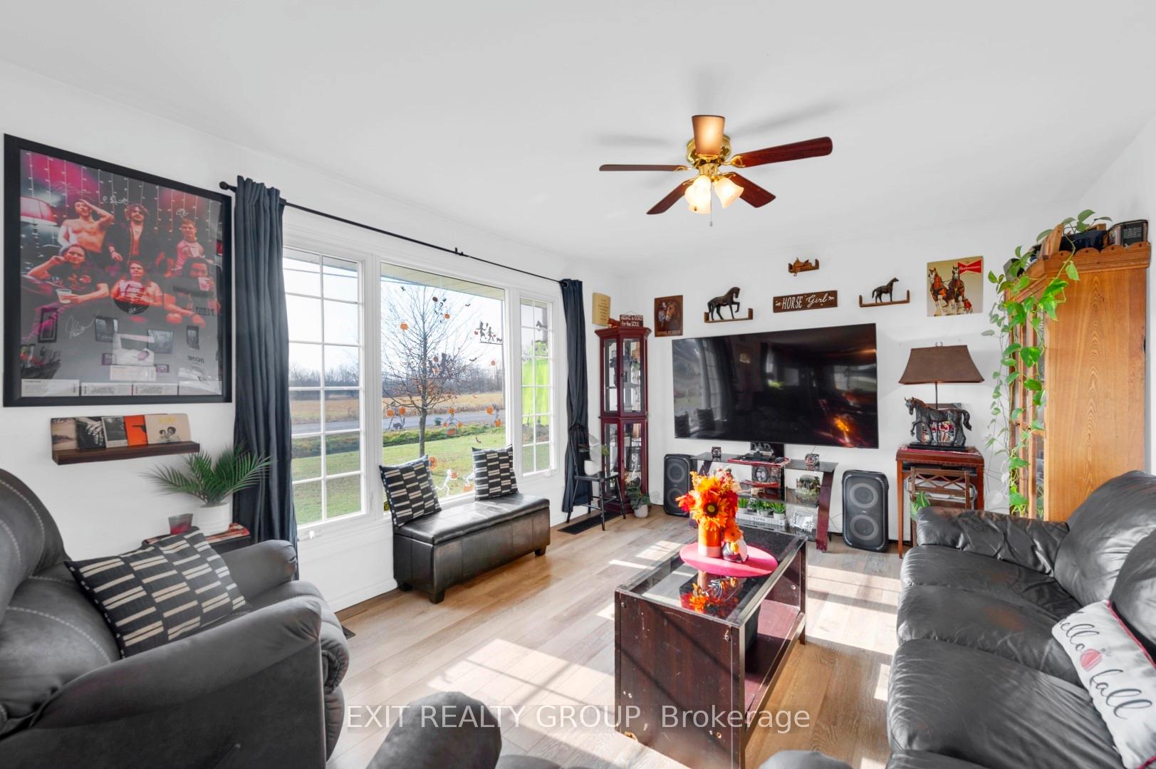 Photo 9 of 138 Boundary Road, Belleville, Thurlow Ward — HOMEH