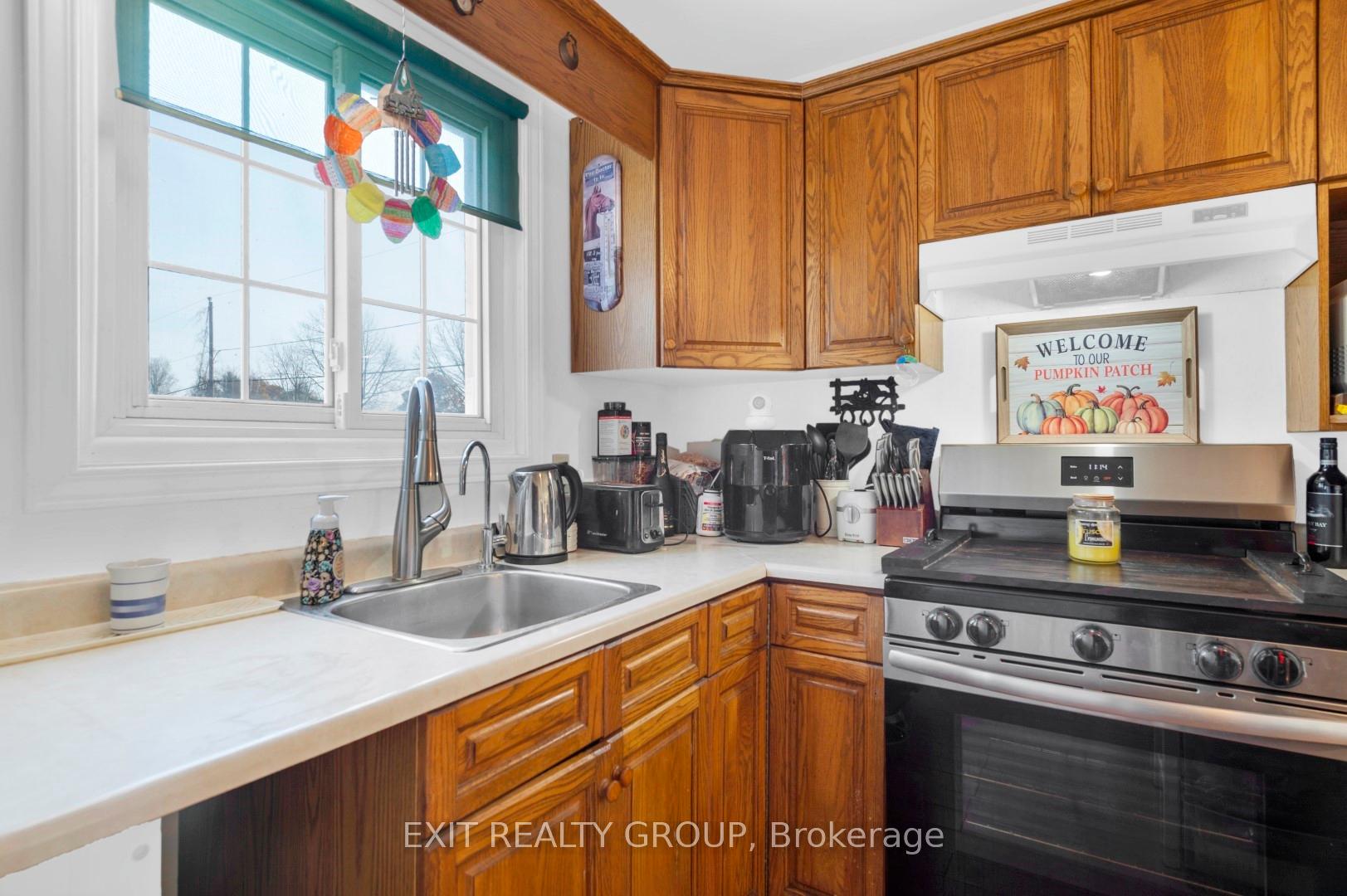 Photo 14 of 138 Boundary Road, Belleville, Thurlow Ward — HOMEH