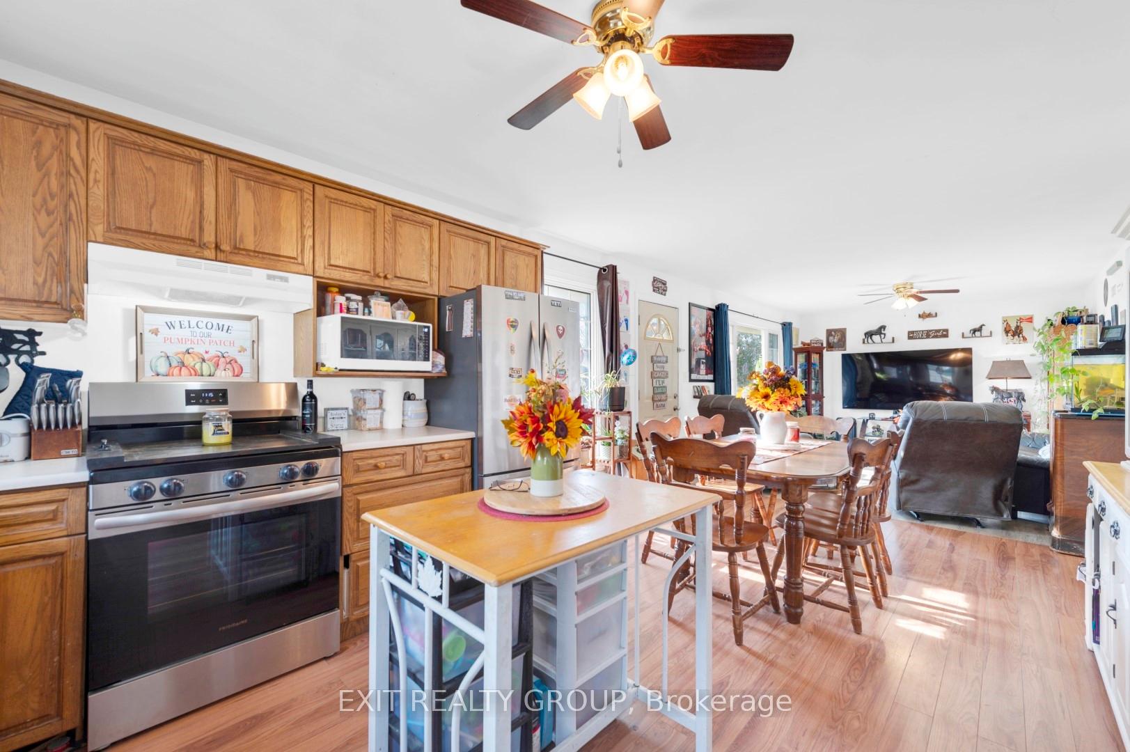 Photo 15 of 138 Boundary Road, Belleville, Thurlow Ward — HOMEH