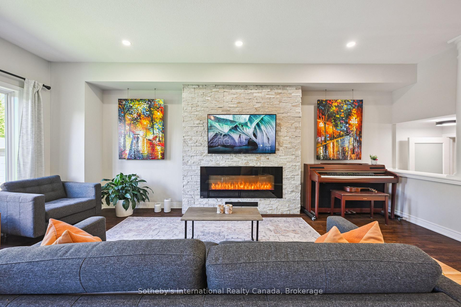 Photo 26 of Unit 7, 39 Raymond Road, Hamilton, Meadowlands — HOMEH