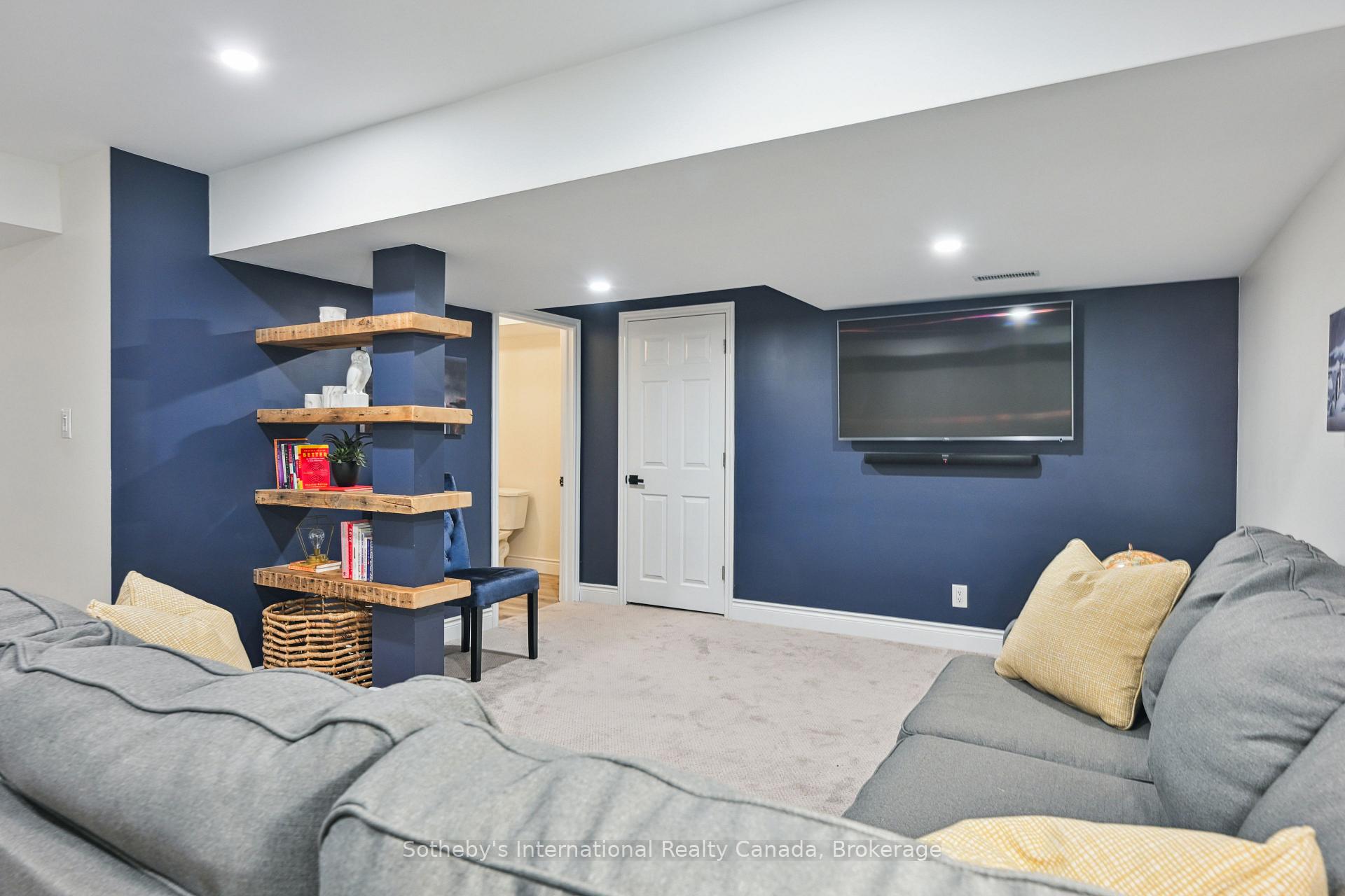 Photo 58 of Unit 7, 39 Raymond Road, Hamilton, Meadowlands — HOMEH