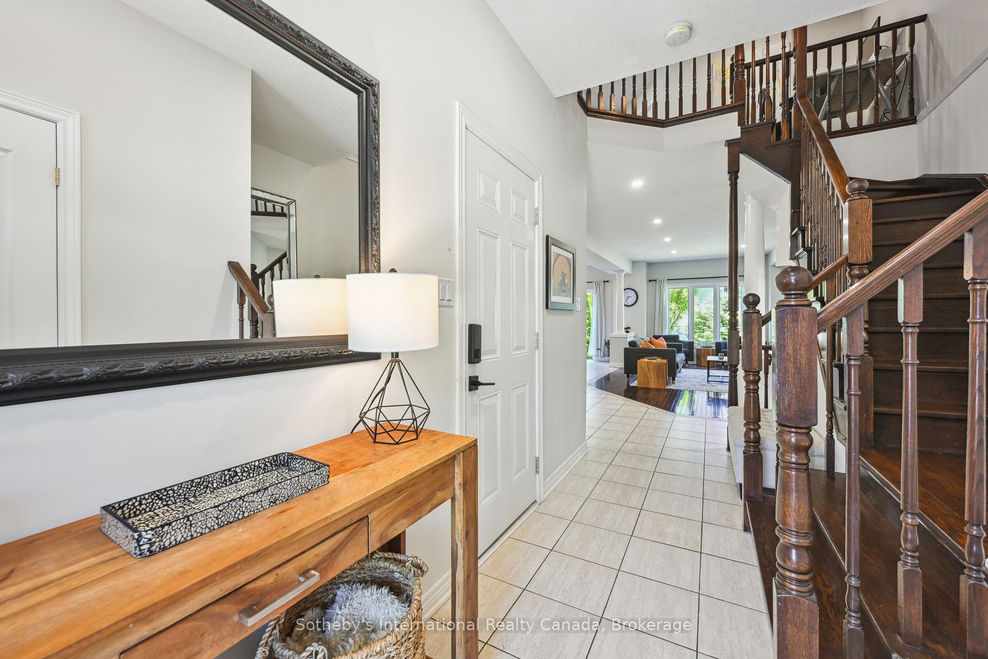 Photo 4 of Unit 7, 39 Raymond Road, Hamilton, Meadowlands — HOMEH