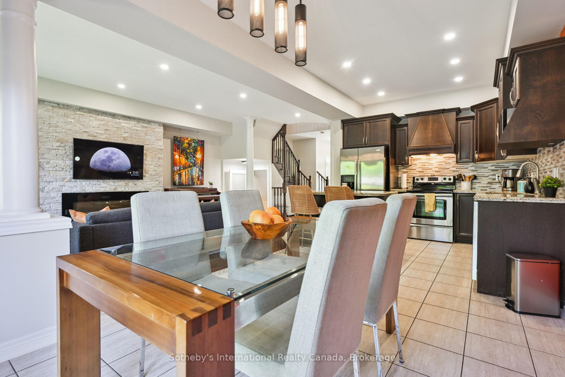 Photo 19 of Unit 7, 39 Raymond Road, Hamilton, Meadowlands — HOMEH