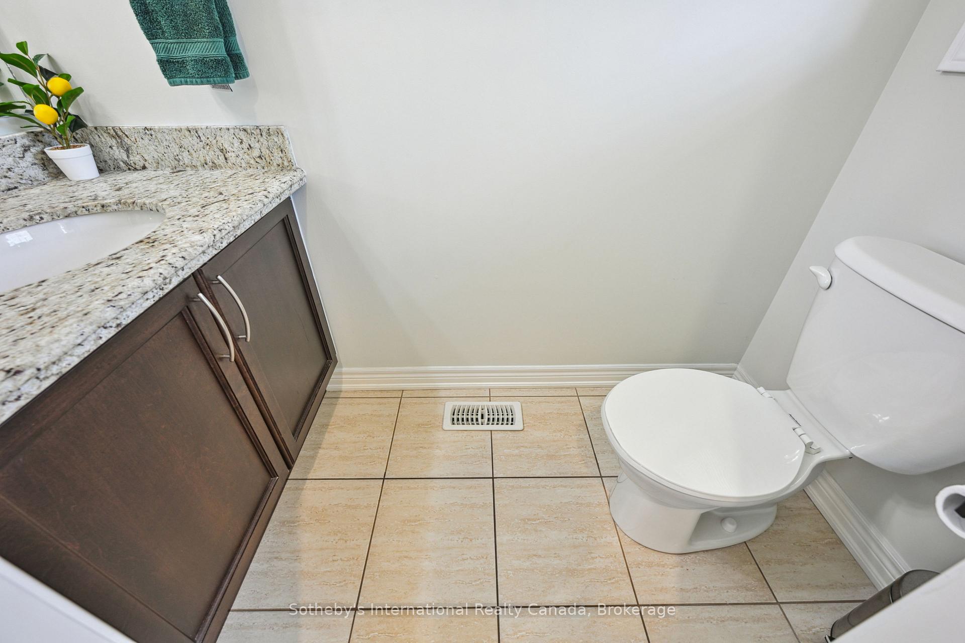 Photo 21 of Unit 7, 39 Raymond Road, Hamilton, Meadowlands — HOMEH