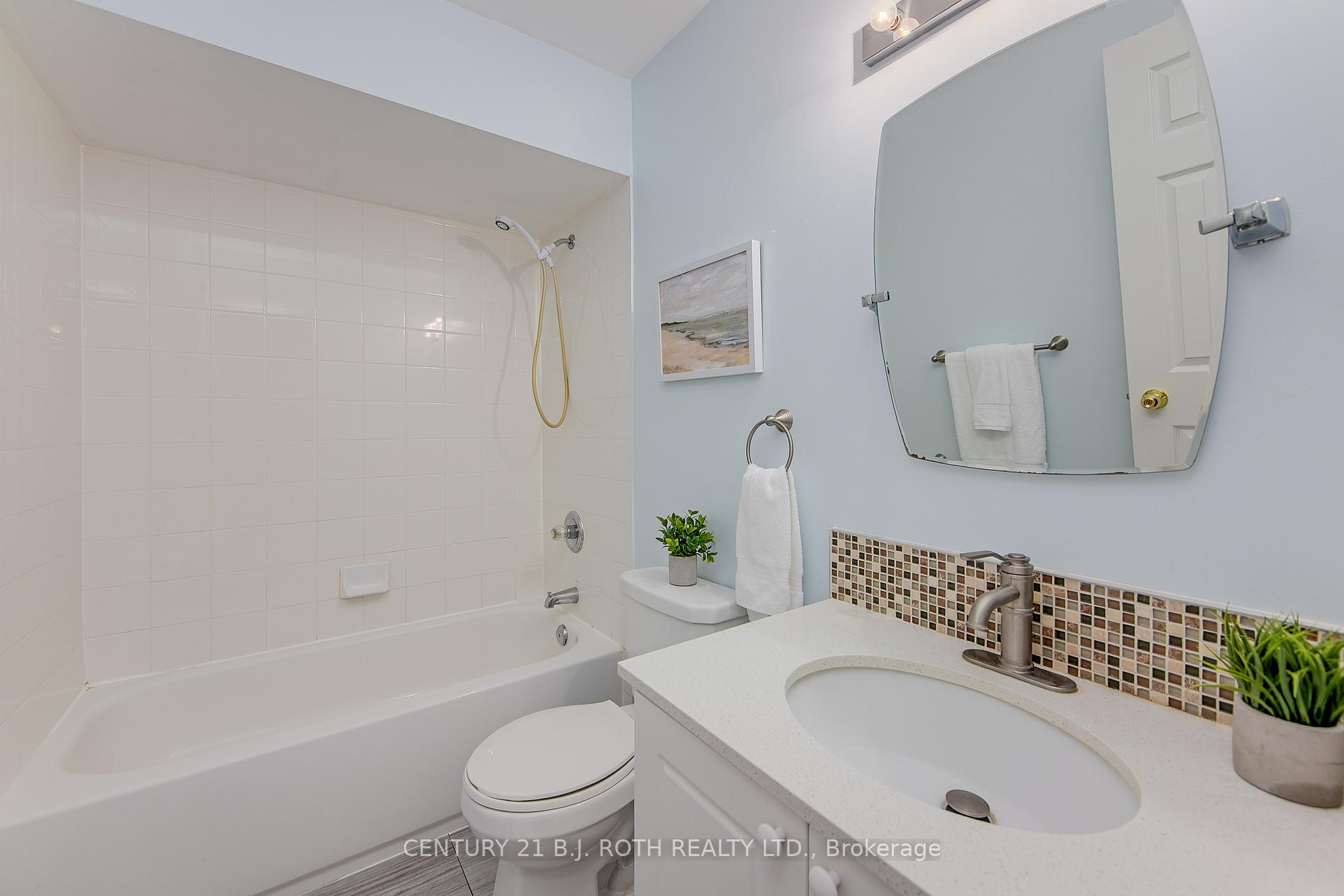 Photo 18 of 93 Hawthorne Crescent, Barrie, Ardagh — HOMEH