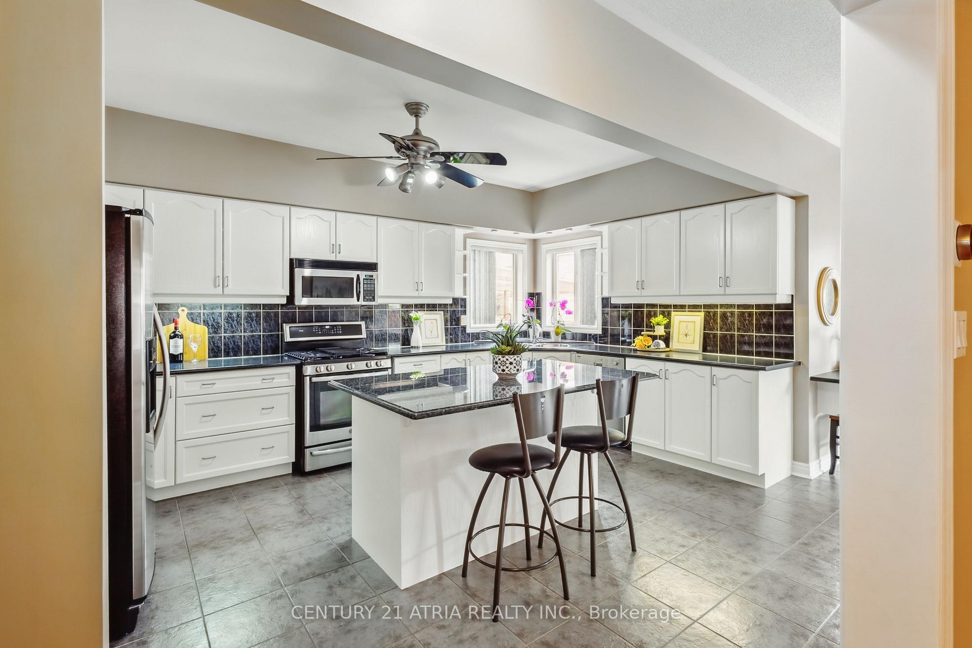 Photo 8 of 26 Sgotto Boulevard, Vaughan, Sonoma Heights — HOMEH