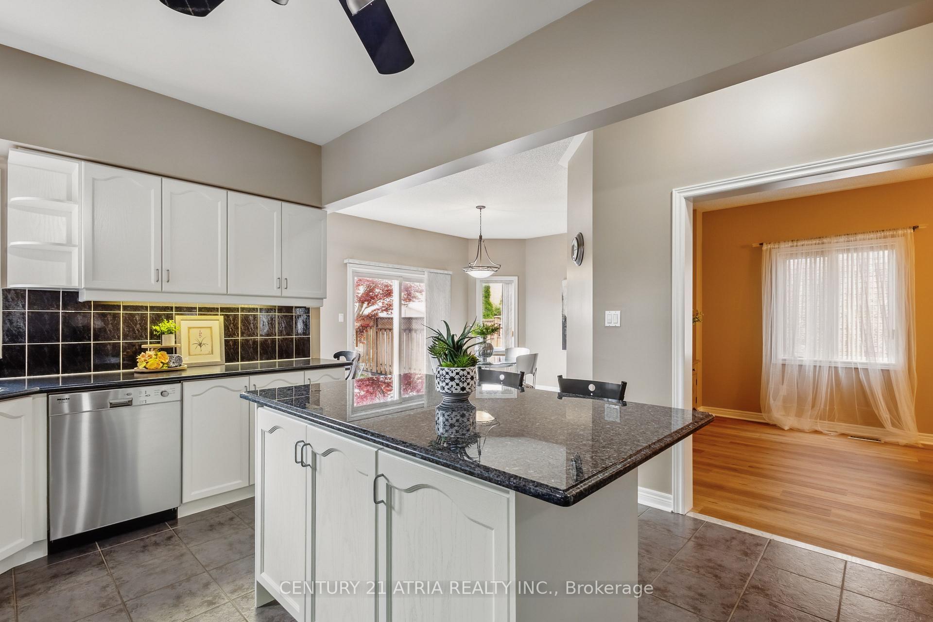 Photo 10 of 26 Sgotto Boulevard, Vaughan, Sonoma Heights — HOMEH