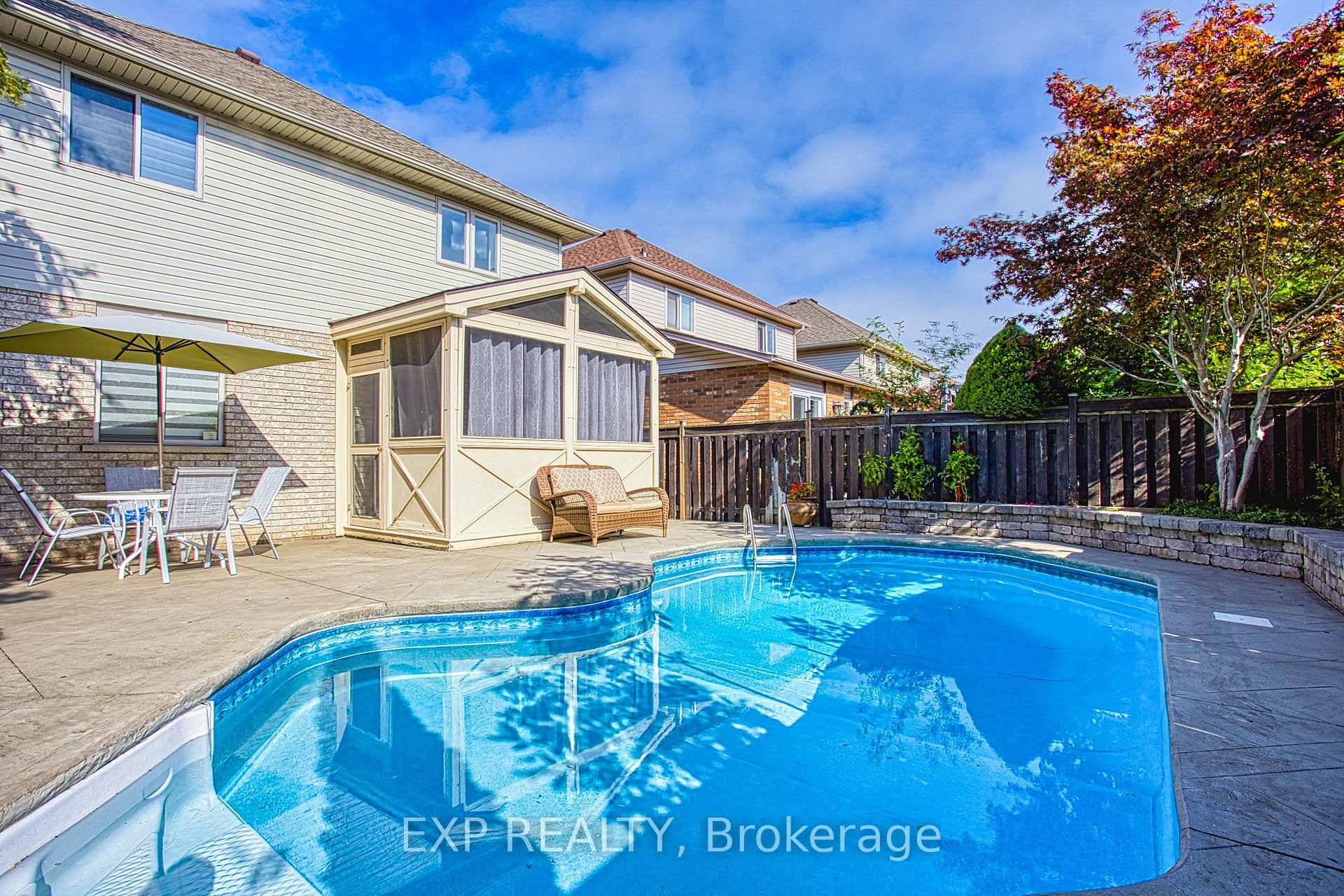 Photo 35 of 41 Aspen Drive, Grimsby, Grimsby West — HOMEH