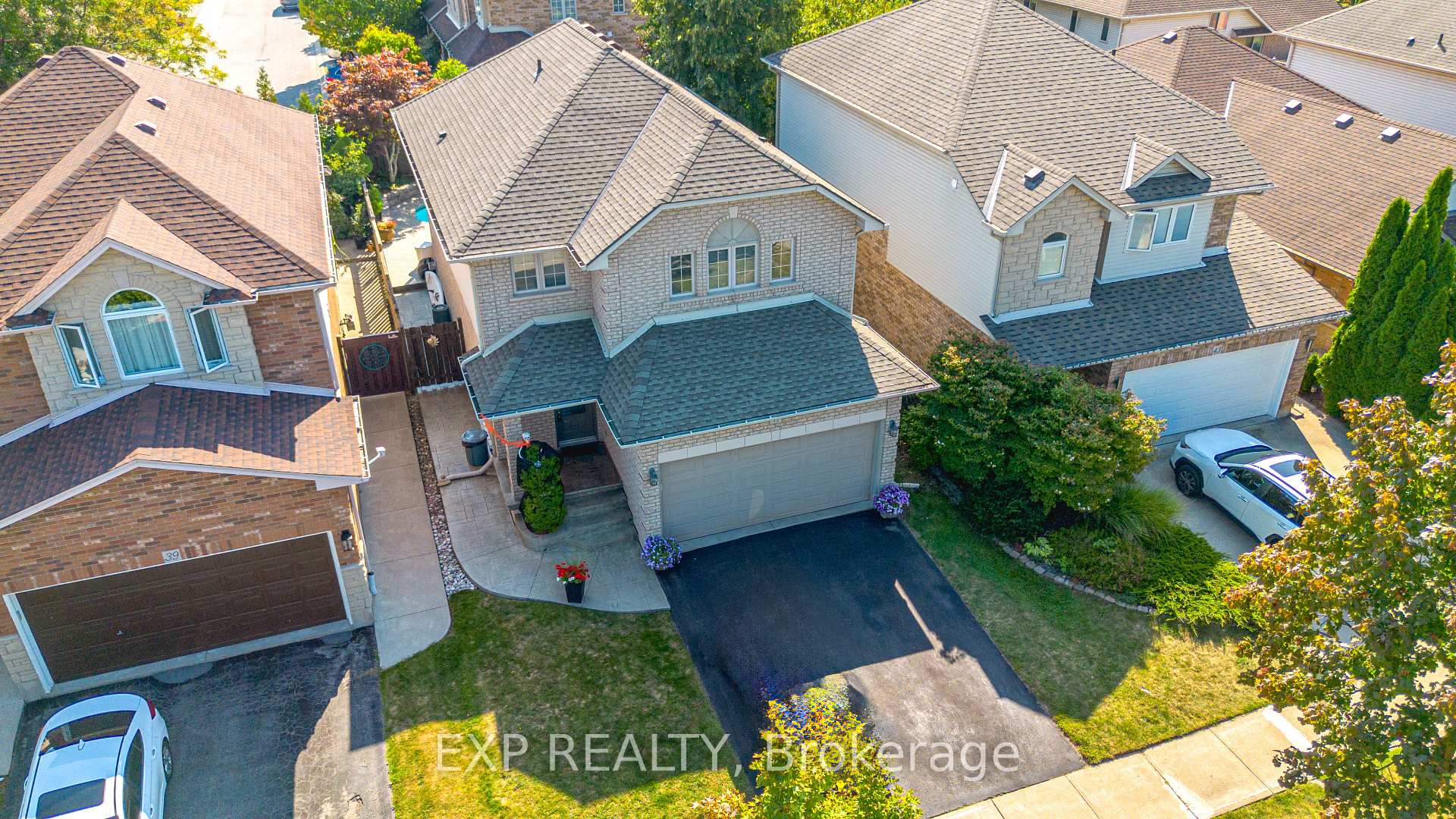 Photo 40 of 41 Aspen Drive, Grimsby, Grimsby West — HOMEH