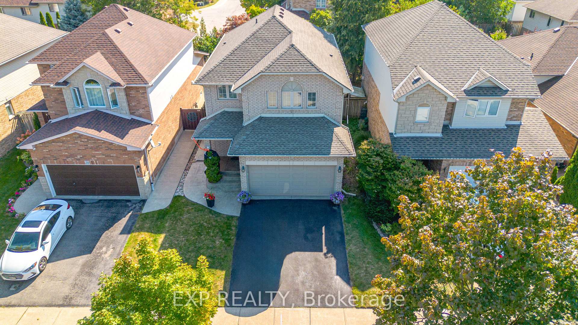 Photo 41 of 41 Aspen Drive, Grimsby, Grimsby West — HOMEH