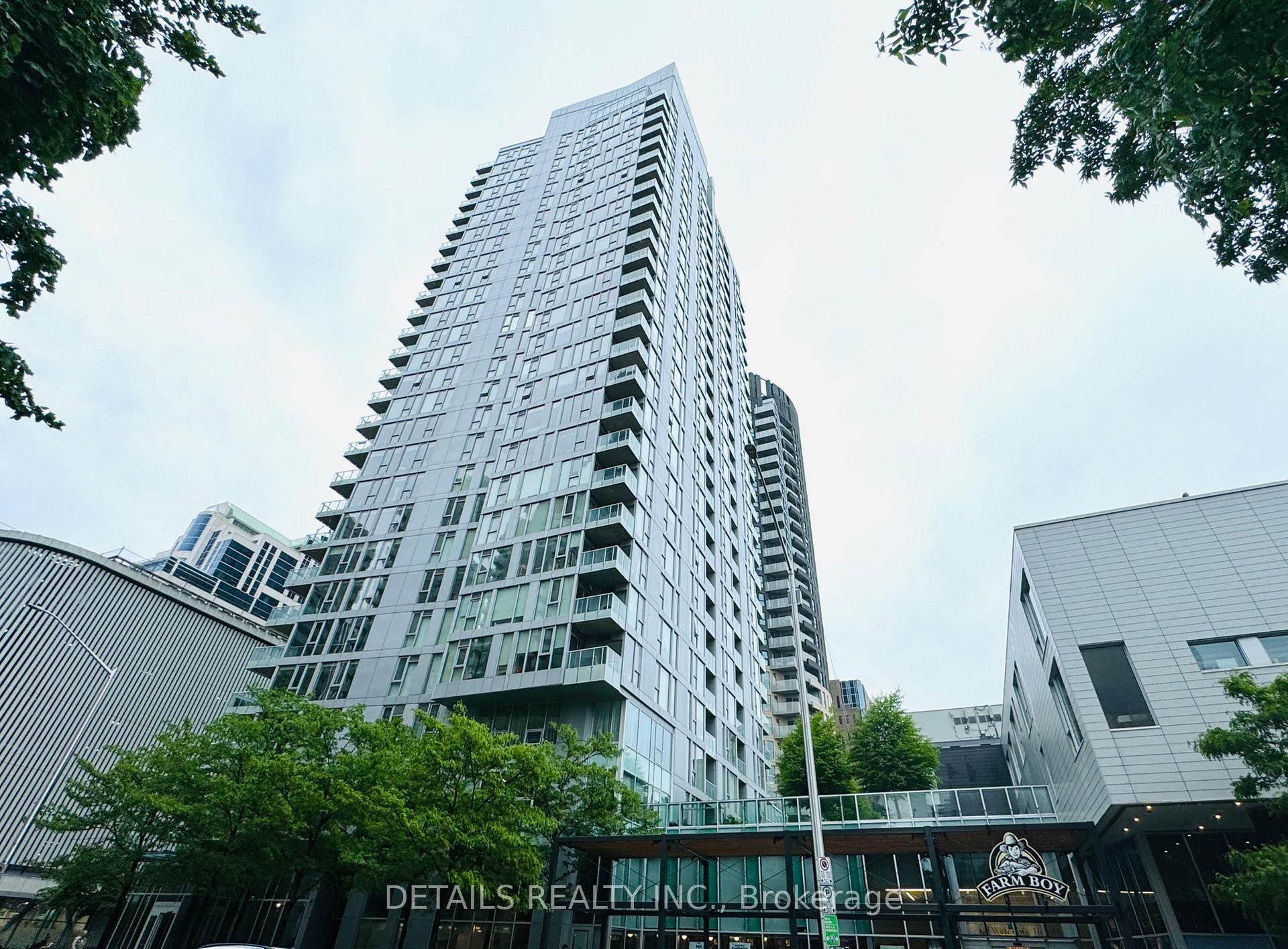 Front of Unit 1607, 179 Metcalfe Street