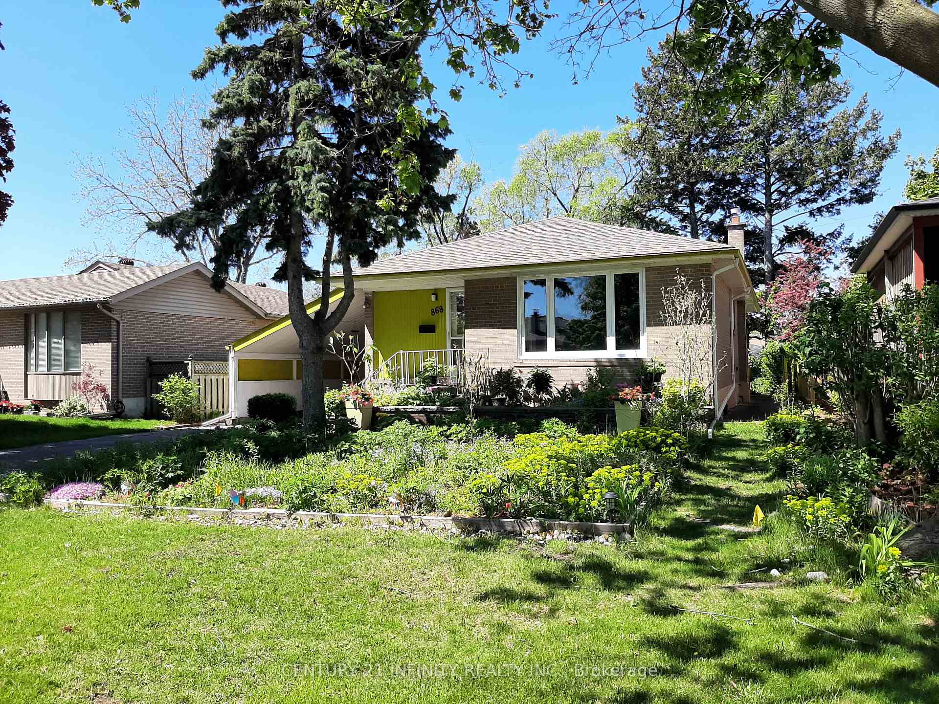Photo 2 of 868 Antonio Street, Pickering, Bay Ridges — HOMEH