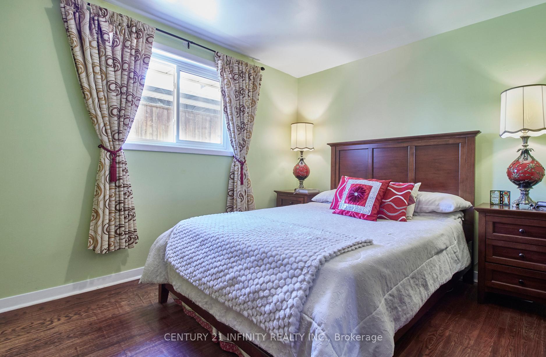 Photo 35 of 868 Antonio Street, Pickering, Bay Ridges — HOMEH
