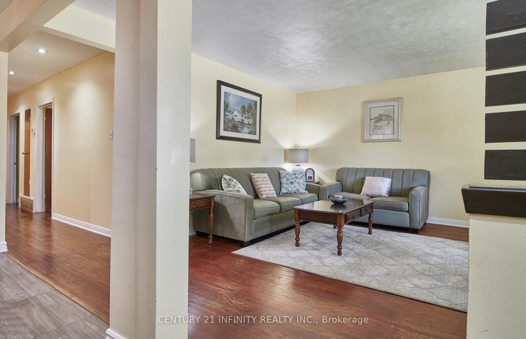 Photo 5 of 868 Antonio Street, Pickering, Bay Ridges — HOMEH