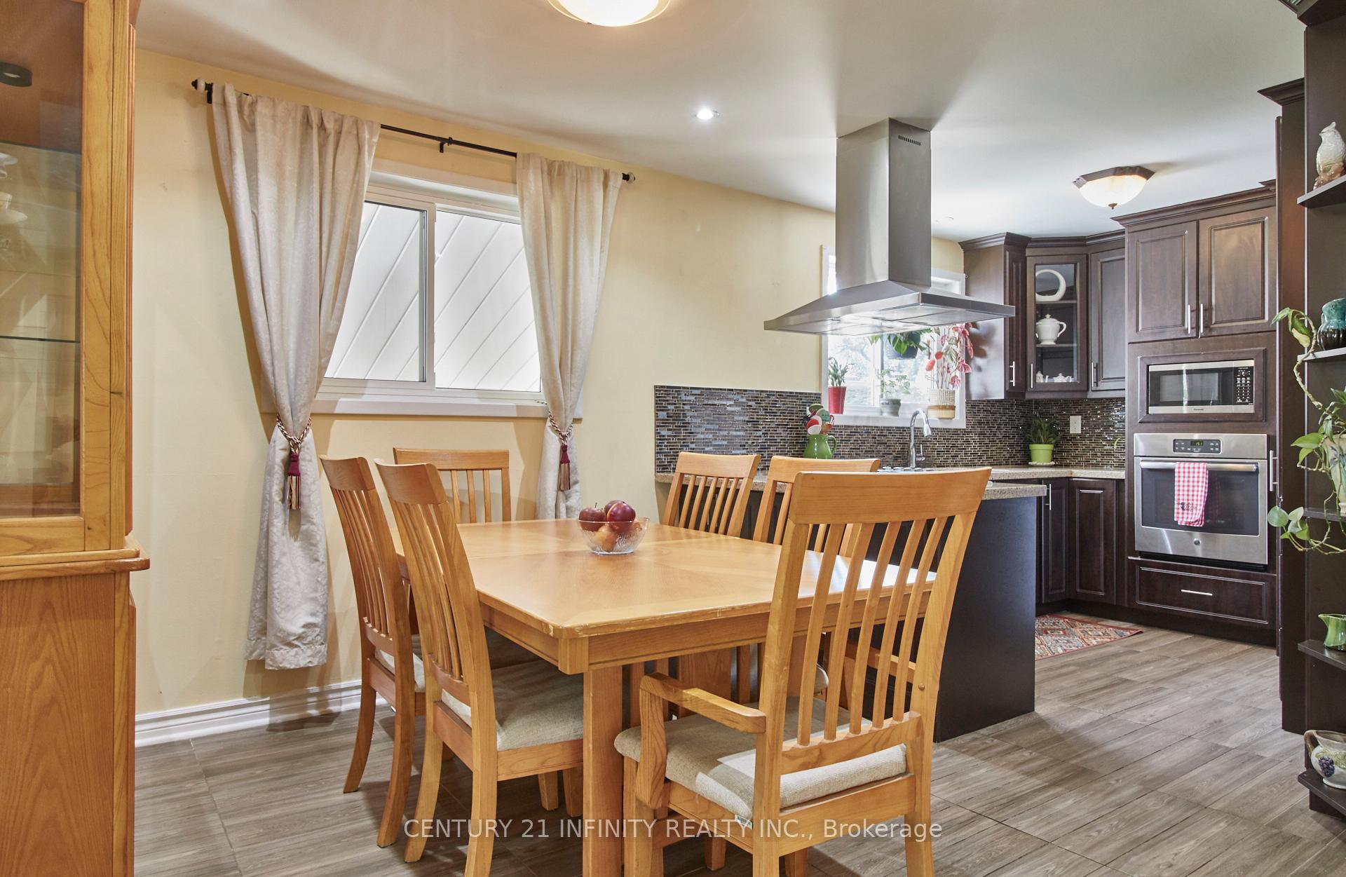 Photo 11 of 868 Antonio Street, Pickering, Bay Ridges — HOMEH