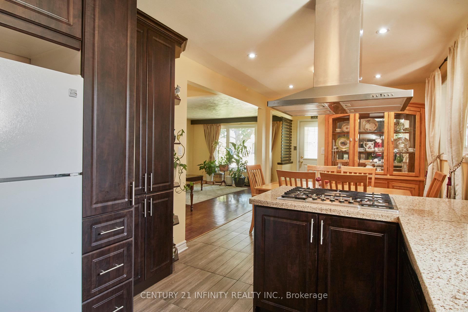 Photo 14 of 868 Antonio Street, Pickering, Bay Ridges — HOMEH