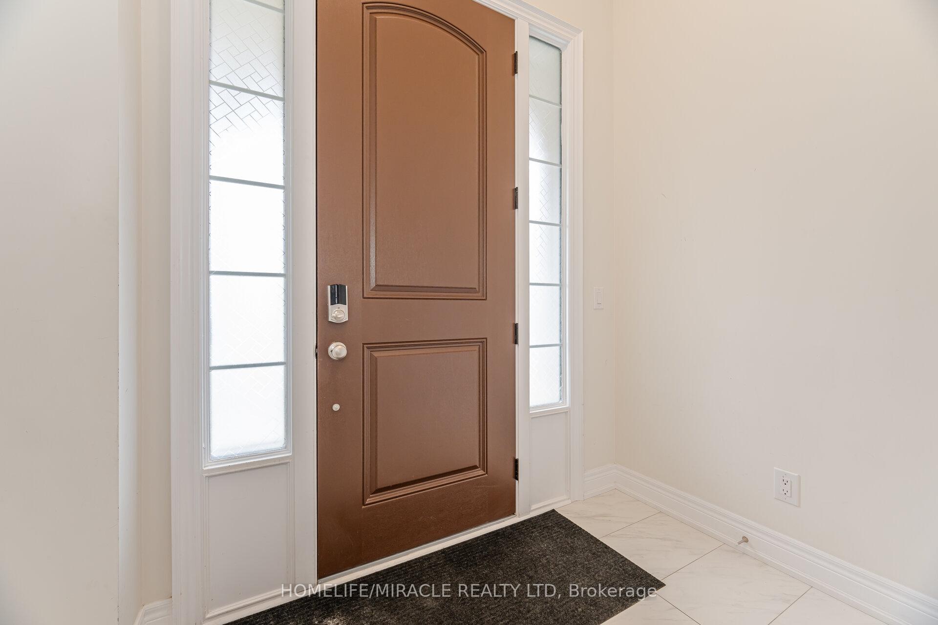 Photo 2 of 30 Gillivary Drive, Whitby, Rural Whitby — HOMEH