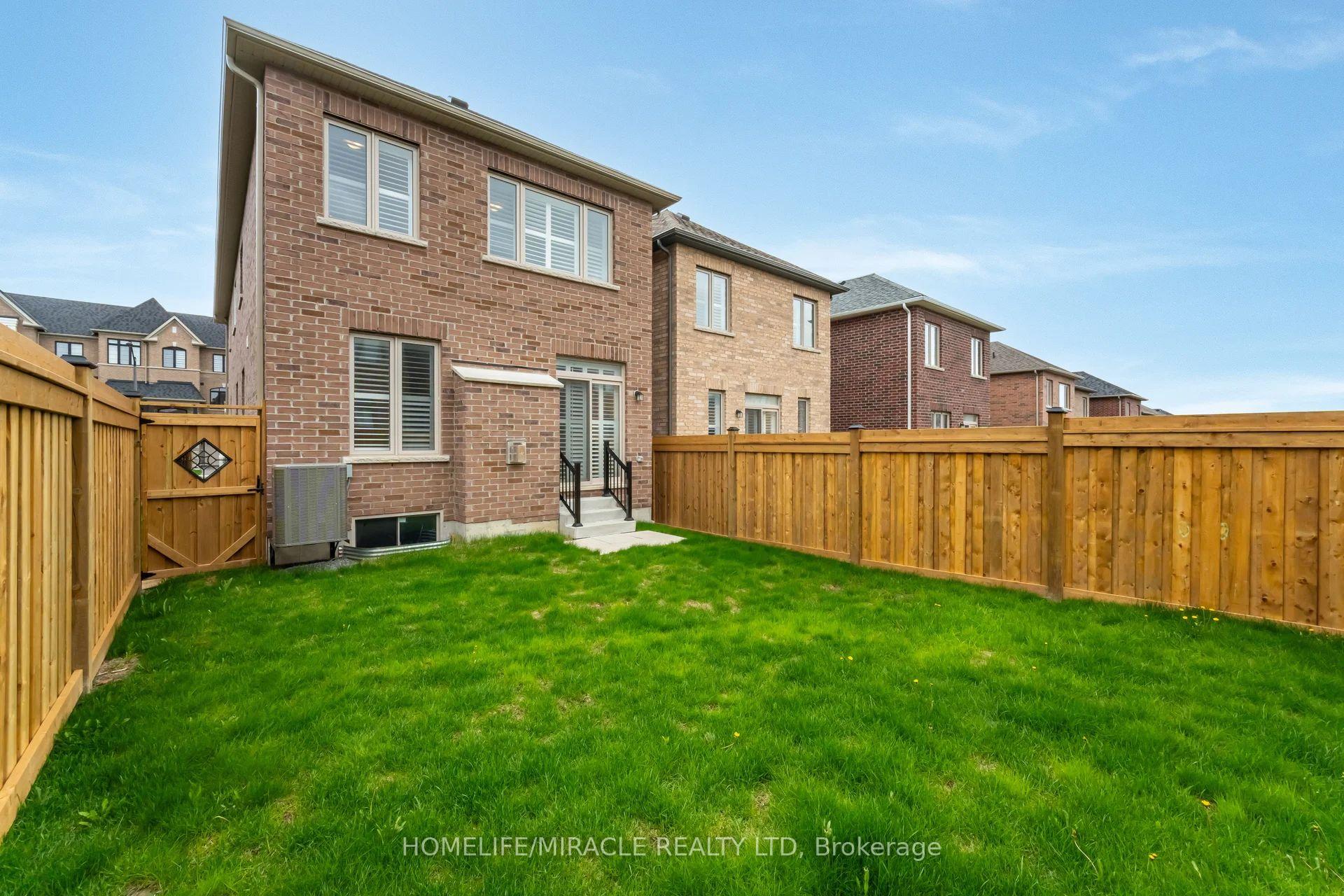 Photo 34 of 30 Gillivary Drive, Whitby, Rural Whitby — HOMEH