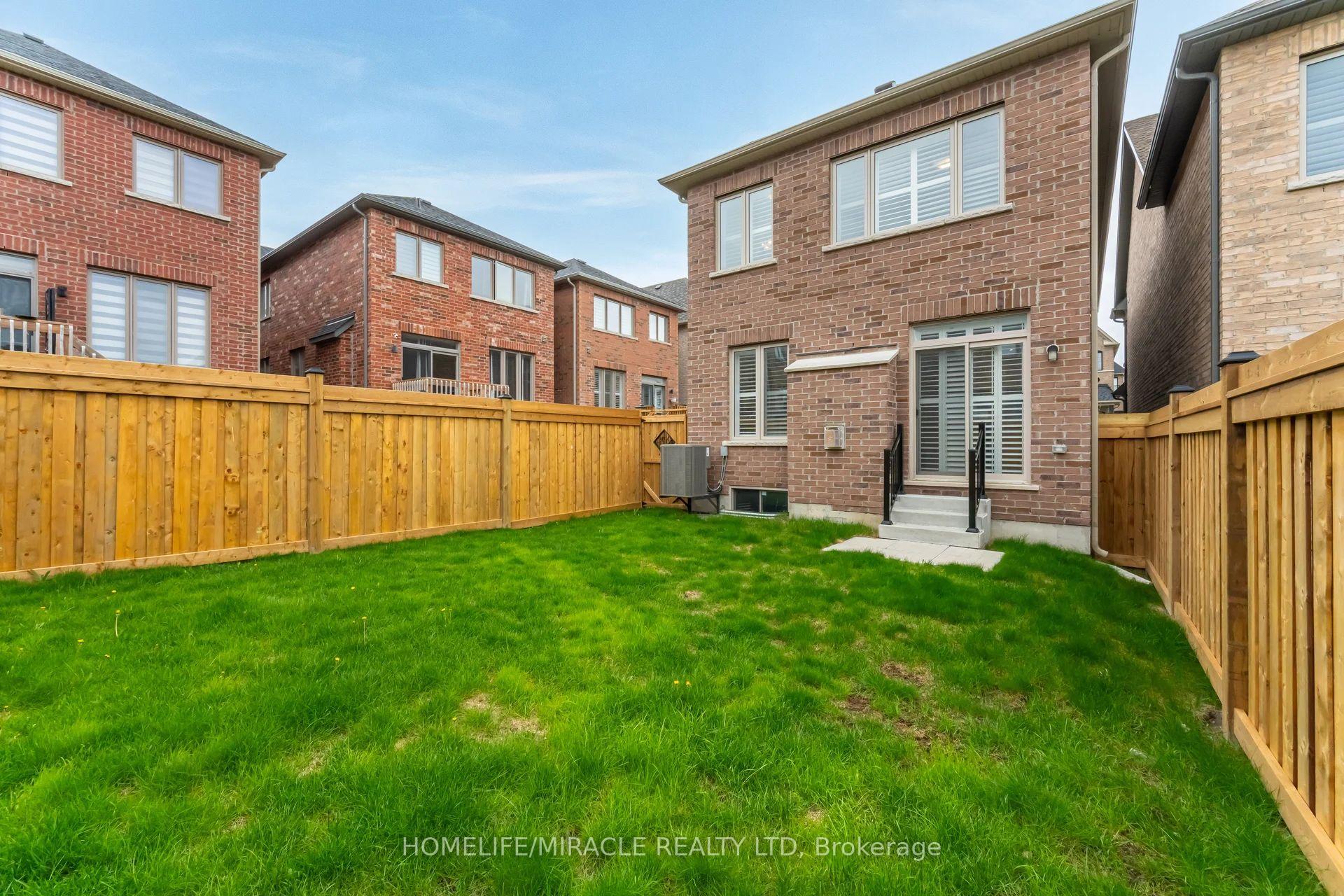 Photo 35 of 30 Gillivary Drive, Whitby, Rural Whitby — HOMEH