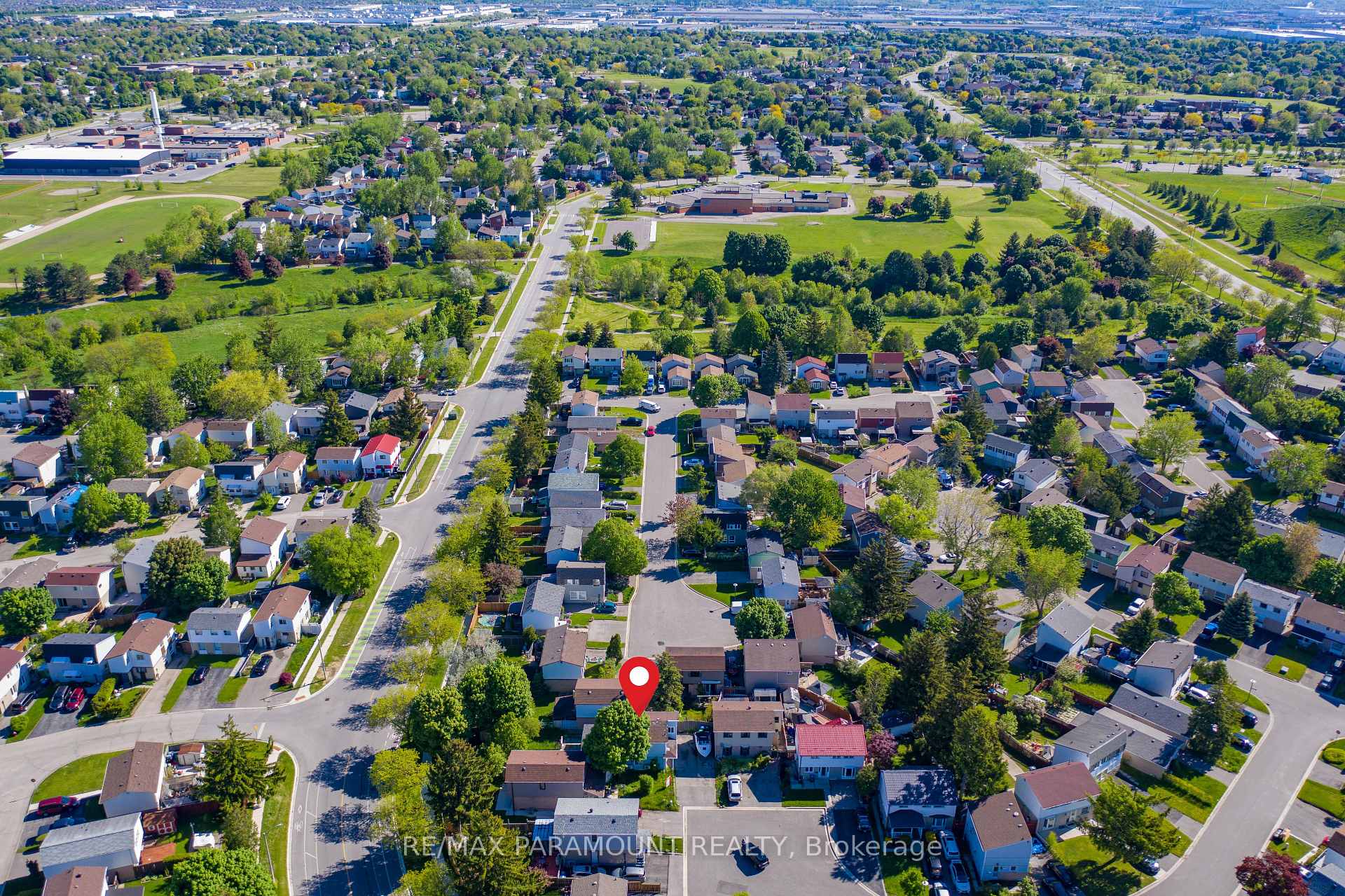 Photo 29 of 10 Hannibal Square, Brampton, Central Park — HOMEH