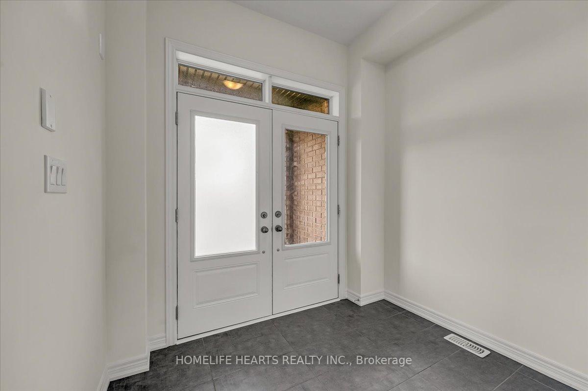 Photo 4 of Unit #11, 166 Deerpath Drive, Guelph, Willow West/Sugarbush/West Acres — HOMEH