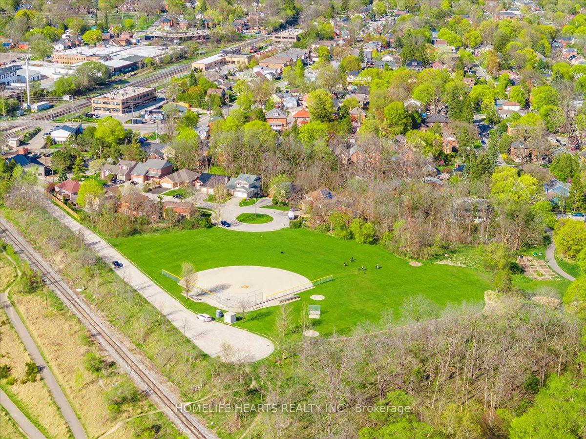 Photo 45 of Unit #11, 166 Deerpath Drive, Guelph, Willow West/Sugarbush/West Acres — HOMEH