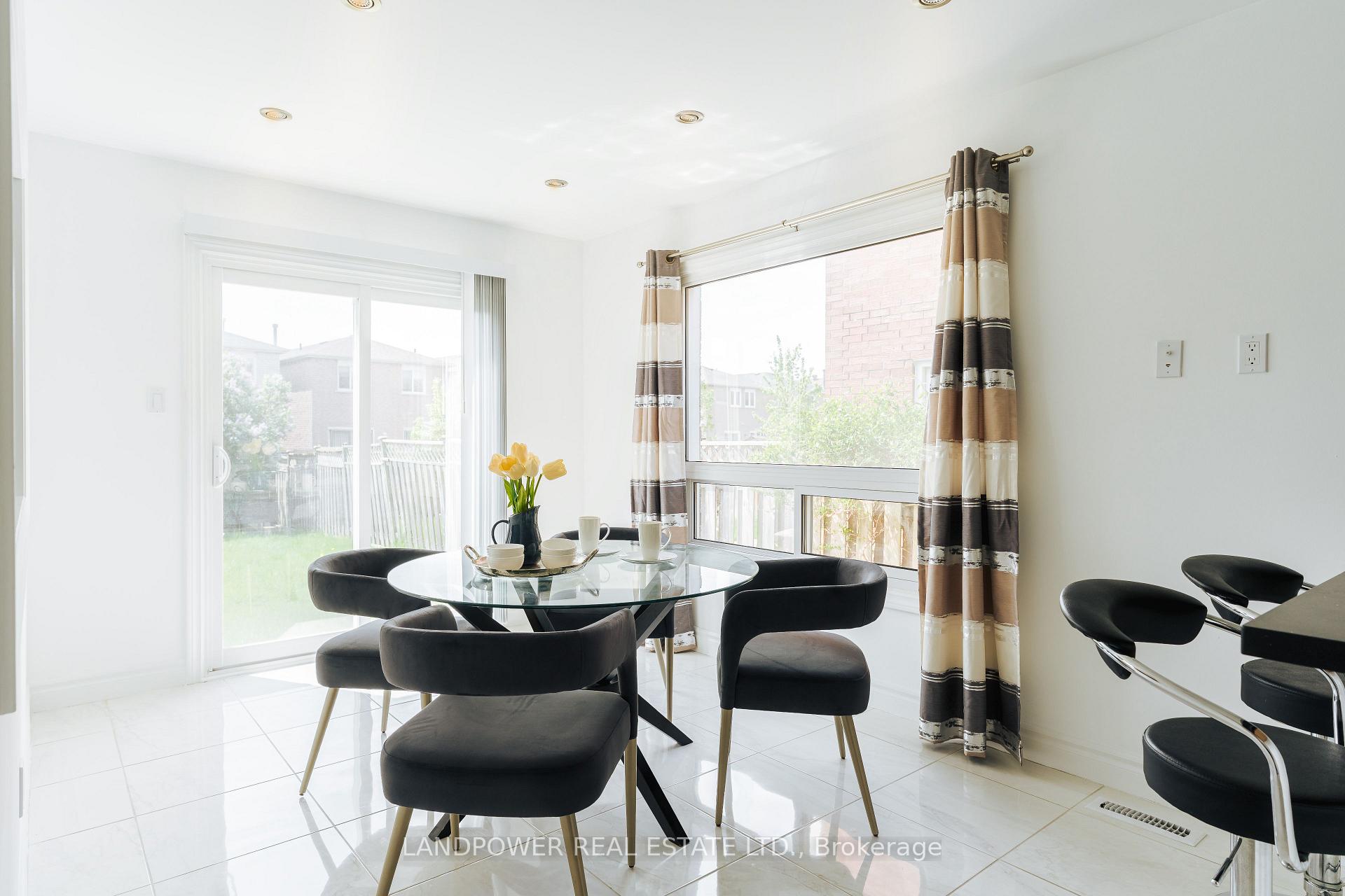 Photo 12 of 94 Kyla Crescent, Markham, Milliken Mills East — HOMEH