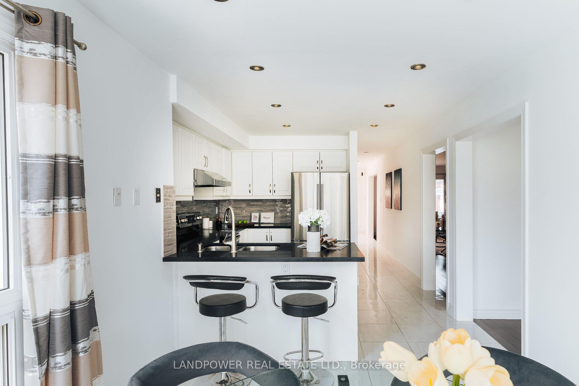 Photo 17 of 94 Kyla Crescent, Markham, Milliken Mills East — HOMEH