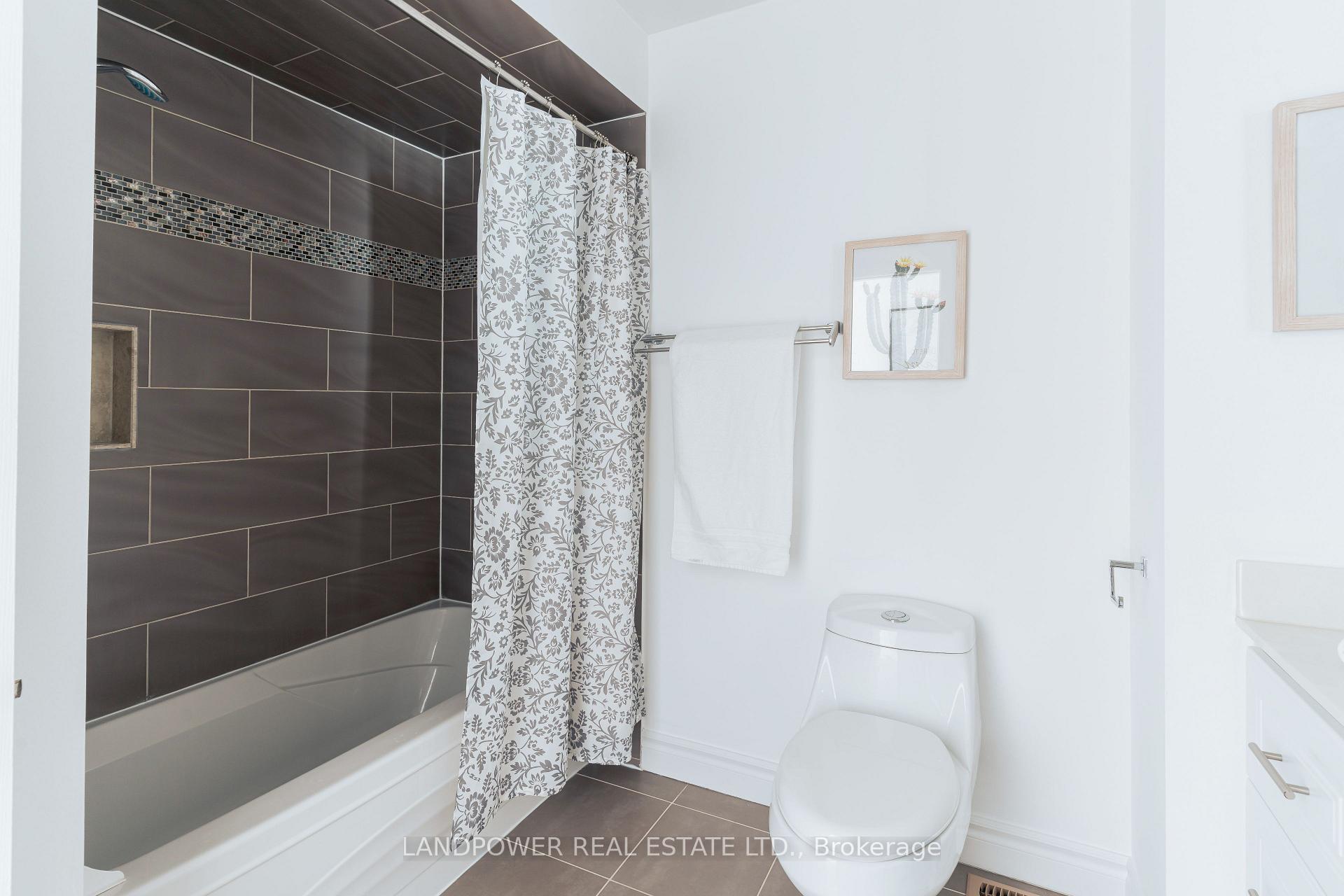 Photo 32 of 94 Kyla Crescent, Markham, Milliken Mills East — HOMEH