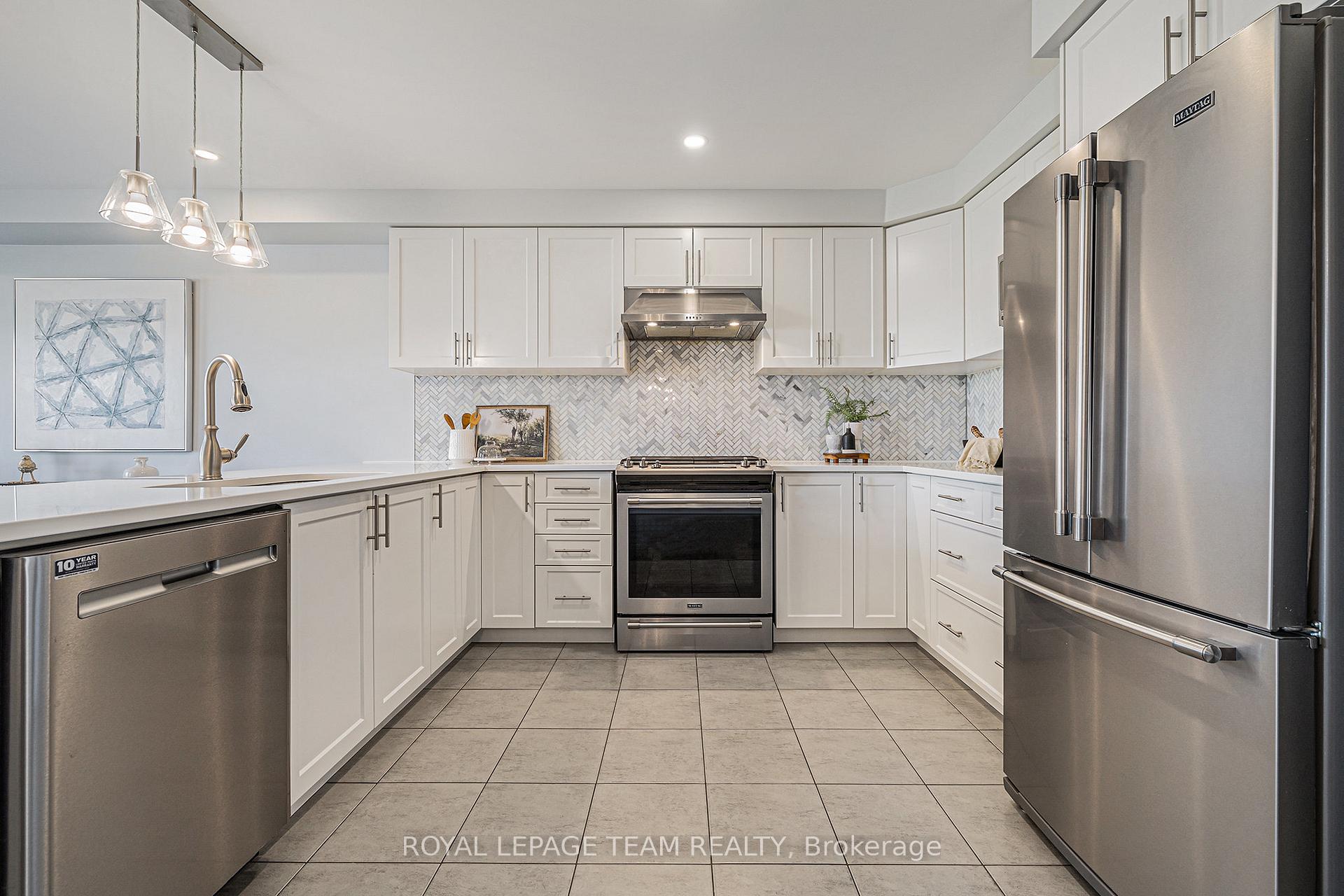 Photo 34 of 307 Lipizzaner Street, Ottawa, Stittsville (South) — HOMEH