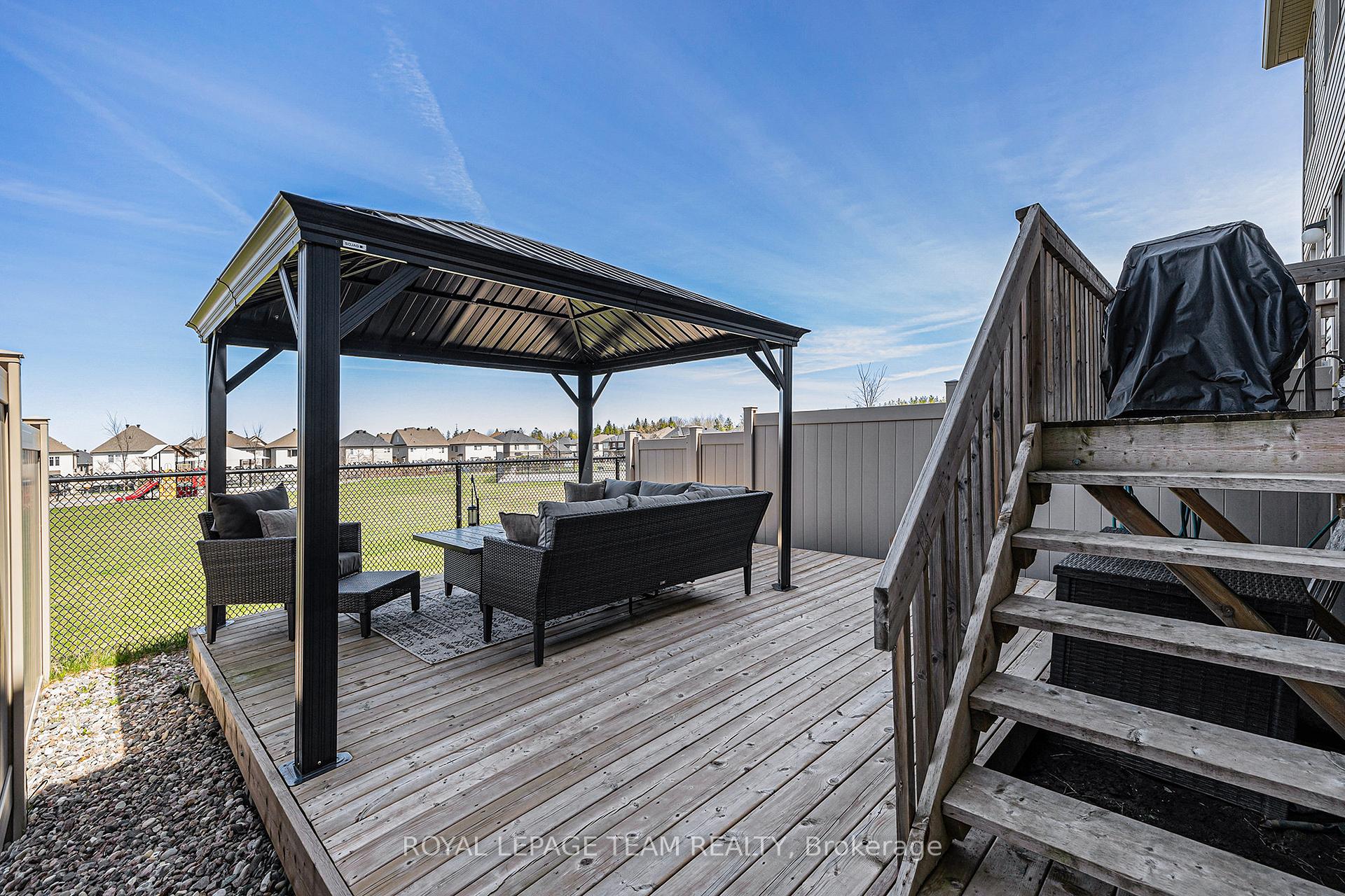 Photo 48 of 307 Lipizzaner Street, Ottawa, Stittsville (South) — HOMEH