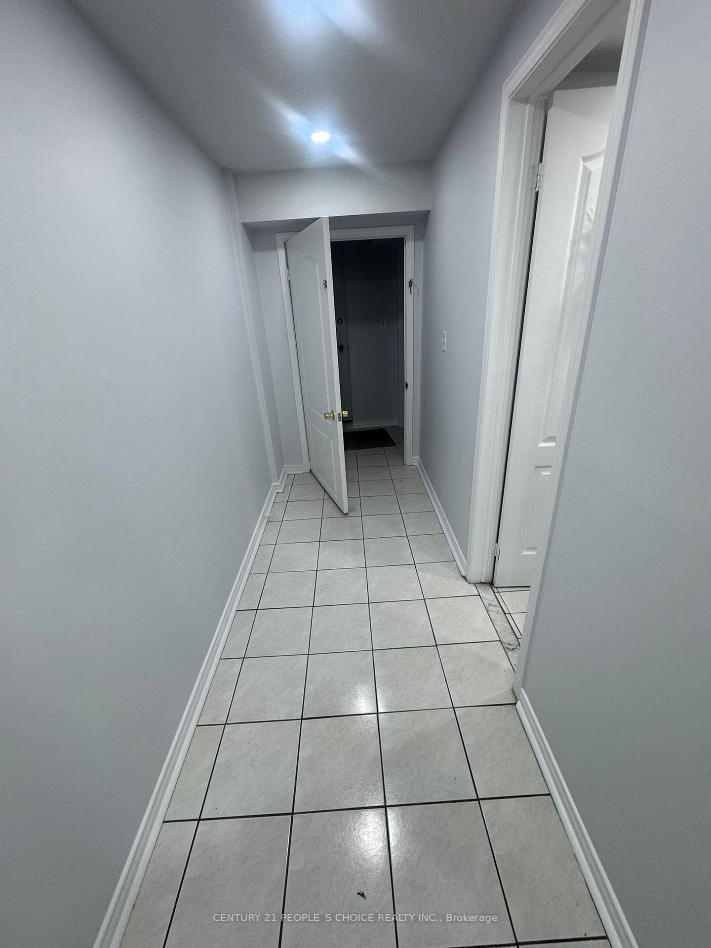Photo 6 of Unit Bsmt #2, 3 Chapparal Drive, Brampton, Sandringham-Wellington — HOMEH