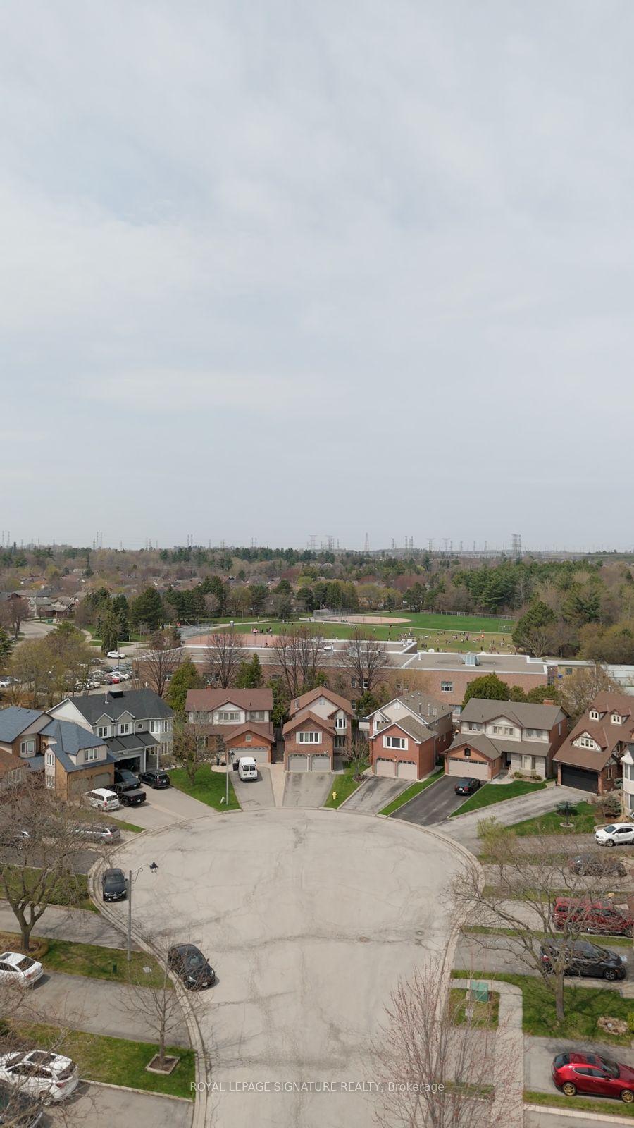 Photo 2 of 1730 Echo Point Court, Pickering, Liverpool — HOMEH