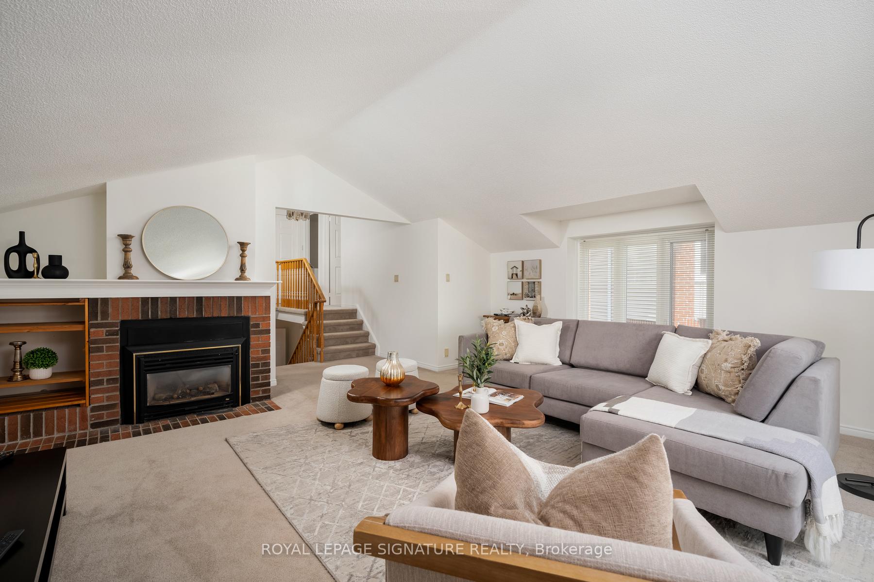Photo 18 of 1730 Echo Point Court, Pickering, Liverpool — HOMEH